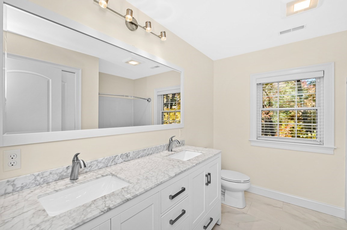 1 Kimberly Lane Property Photo 17