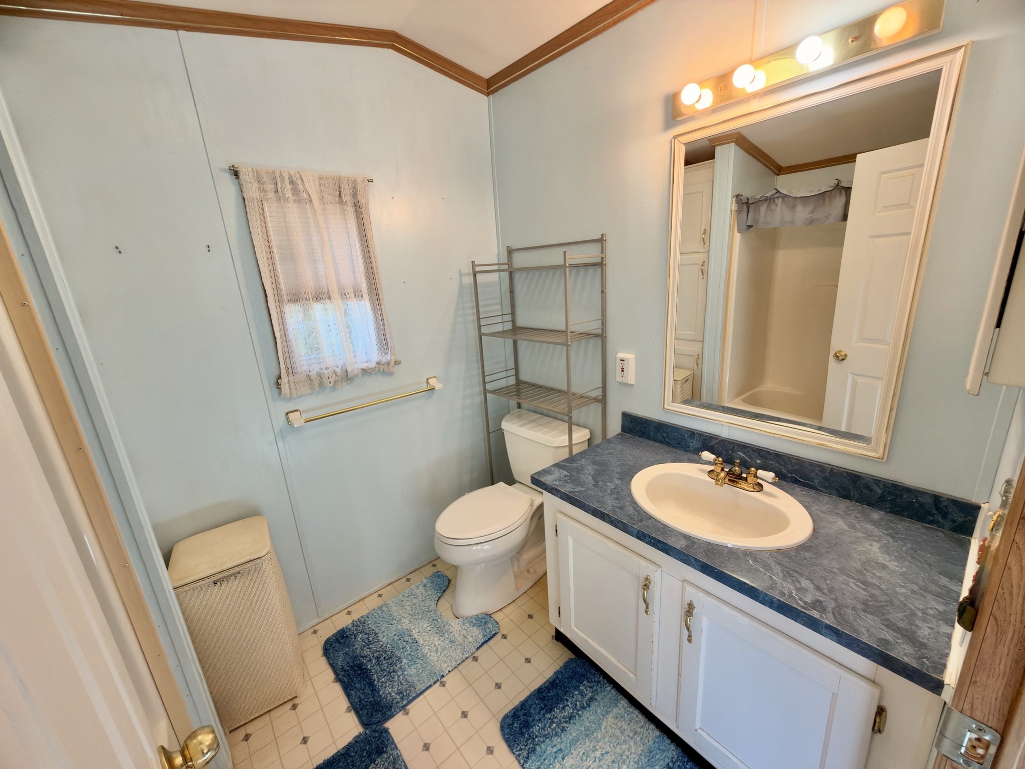 30 Holiday Cir Property Photo 16
