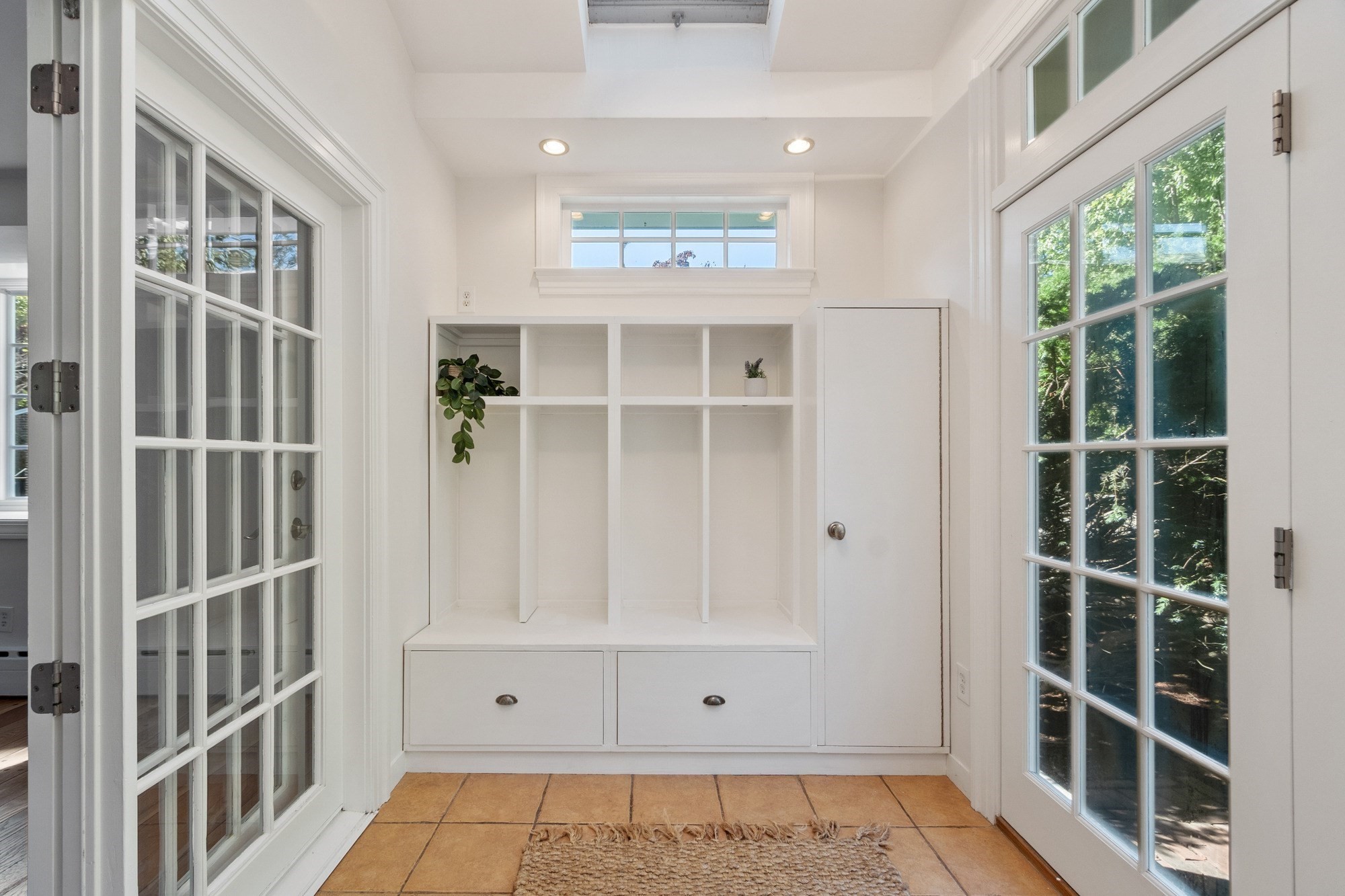 6 Prentiss Lane Property Photo 6