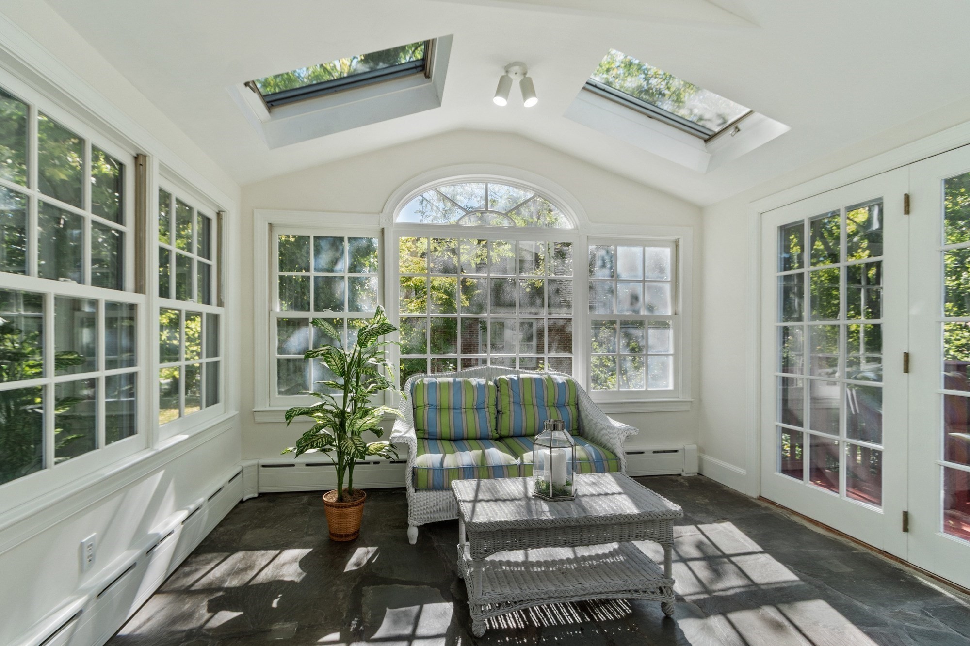 6 Prentiss Lane Property Photo 11