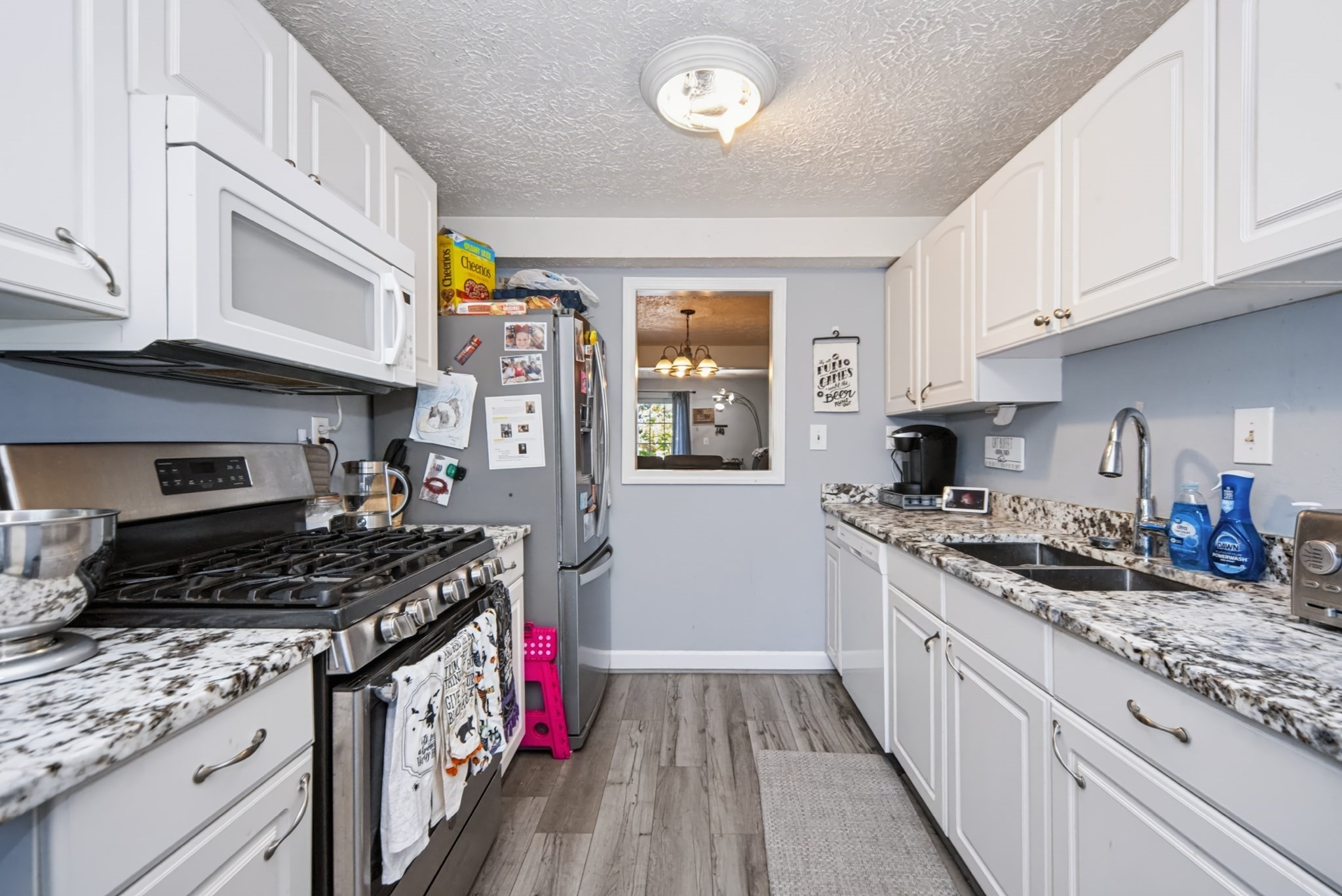 14 Fernwood Dr # B Property Photo 5