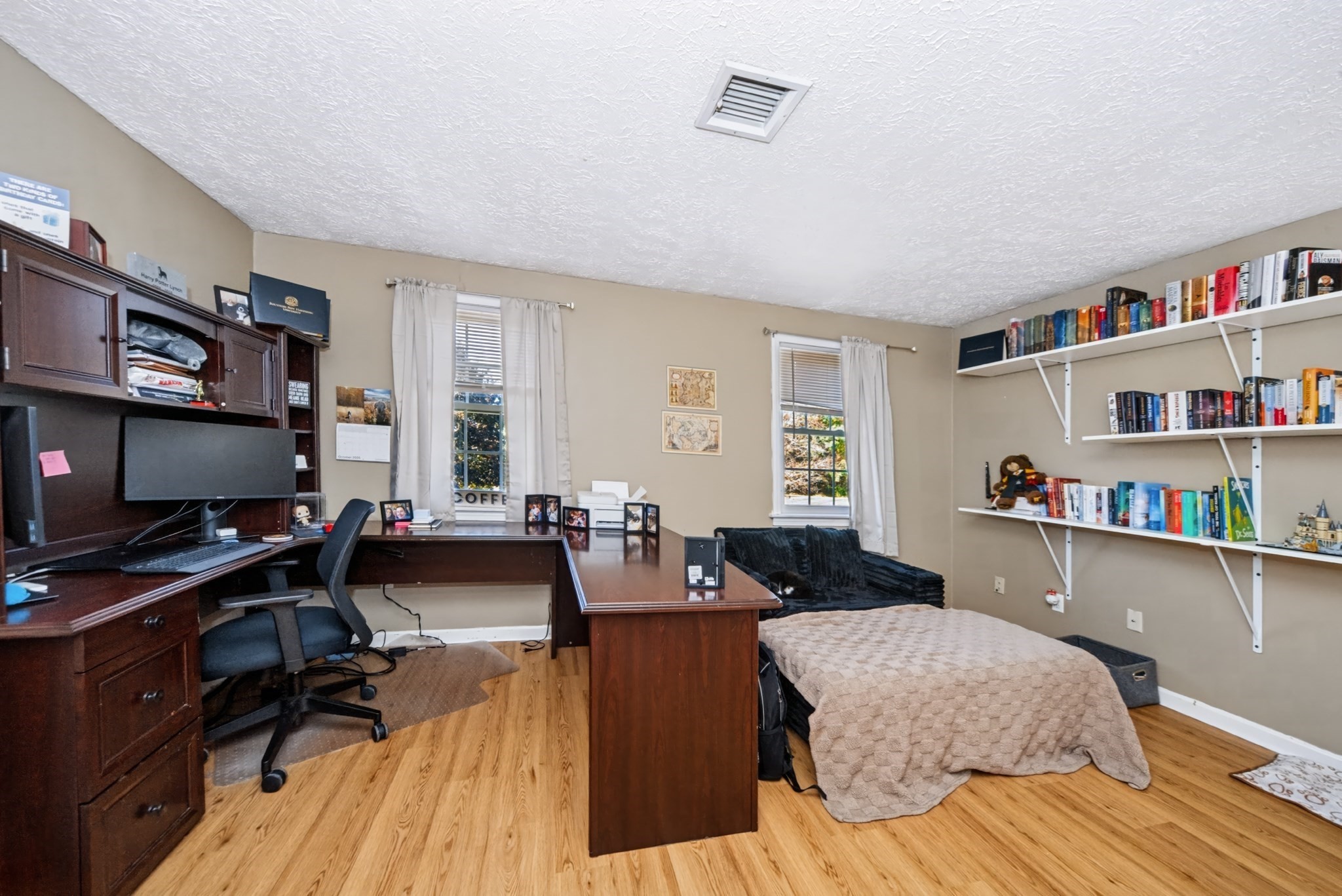 14 Fernwood Dr # B Property Photo 21