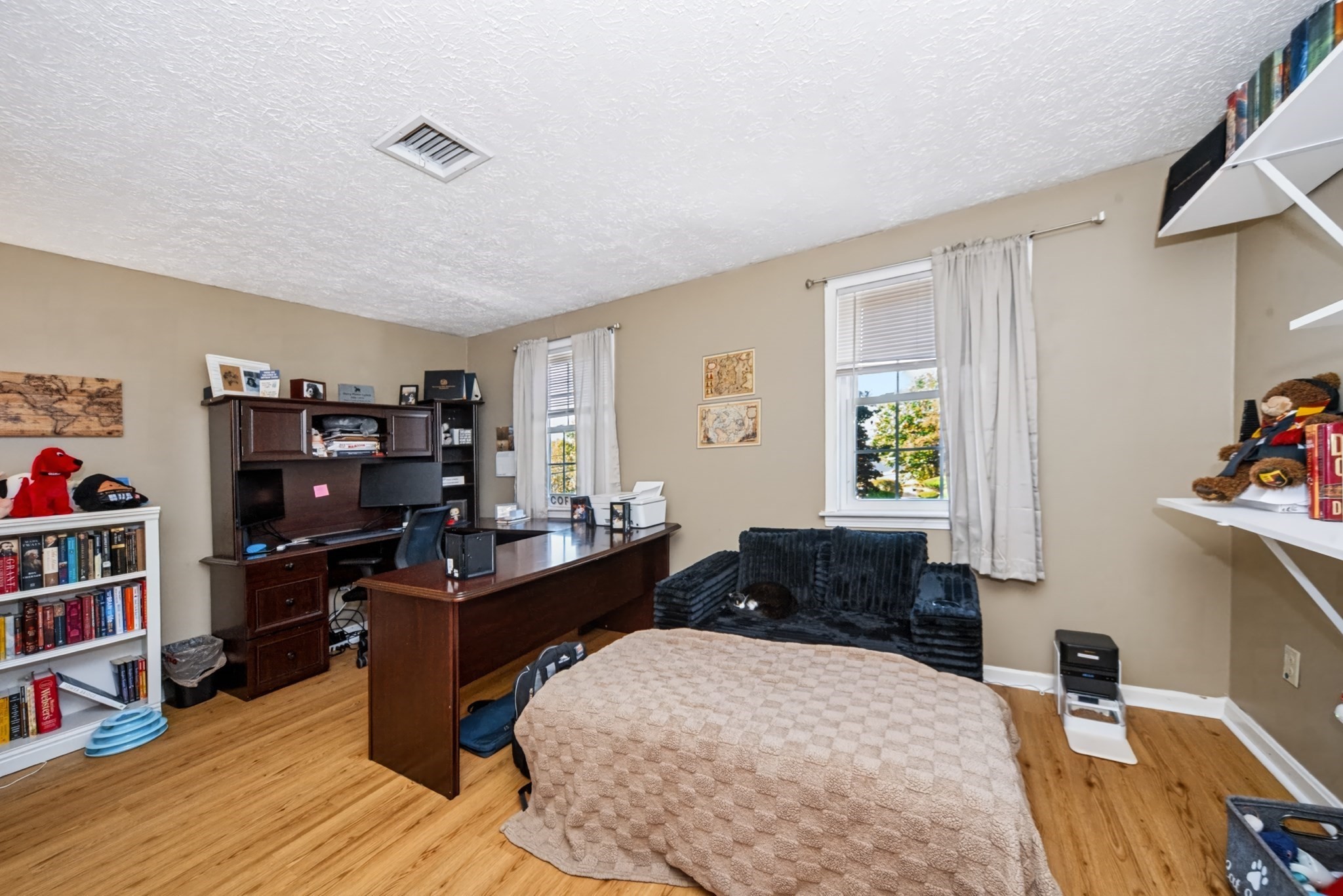 14 Fernwood Dr # B Property Photo 22