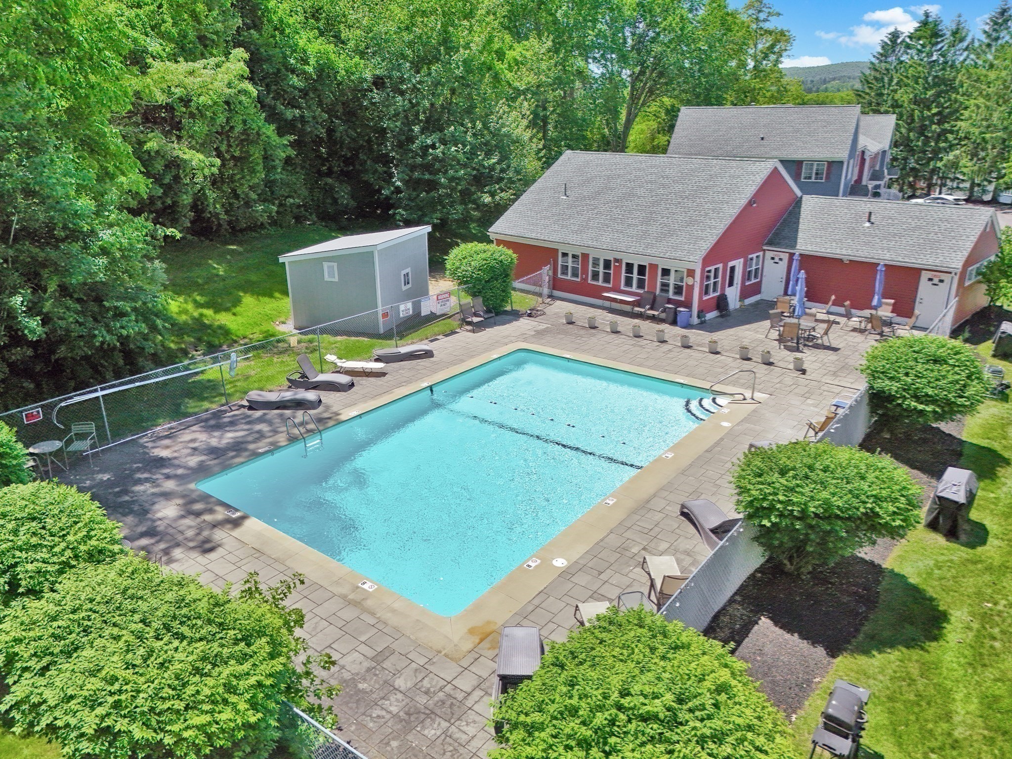 14 Fernwood Dr # B Property Photo 38