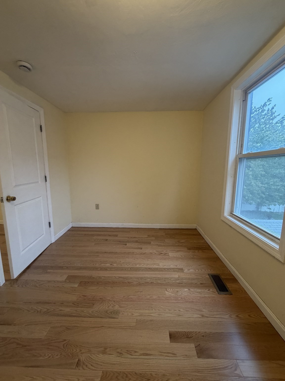 20 Lyman St # 2 Property Photo 3