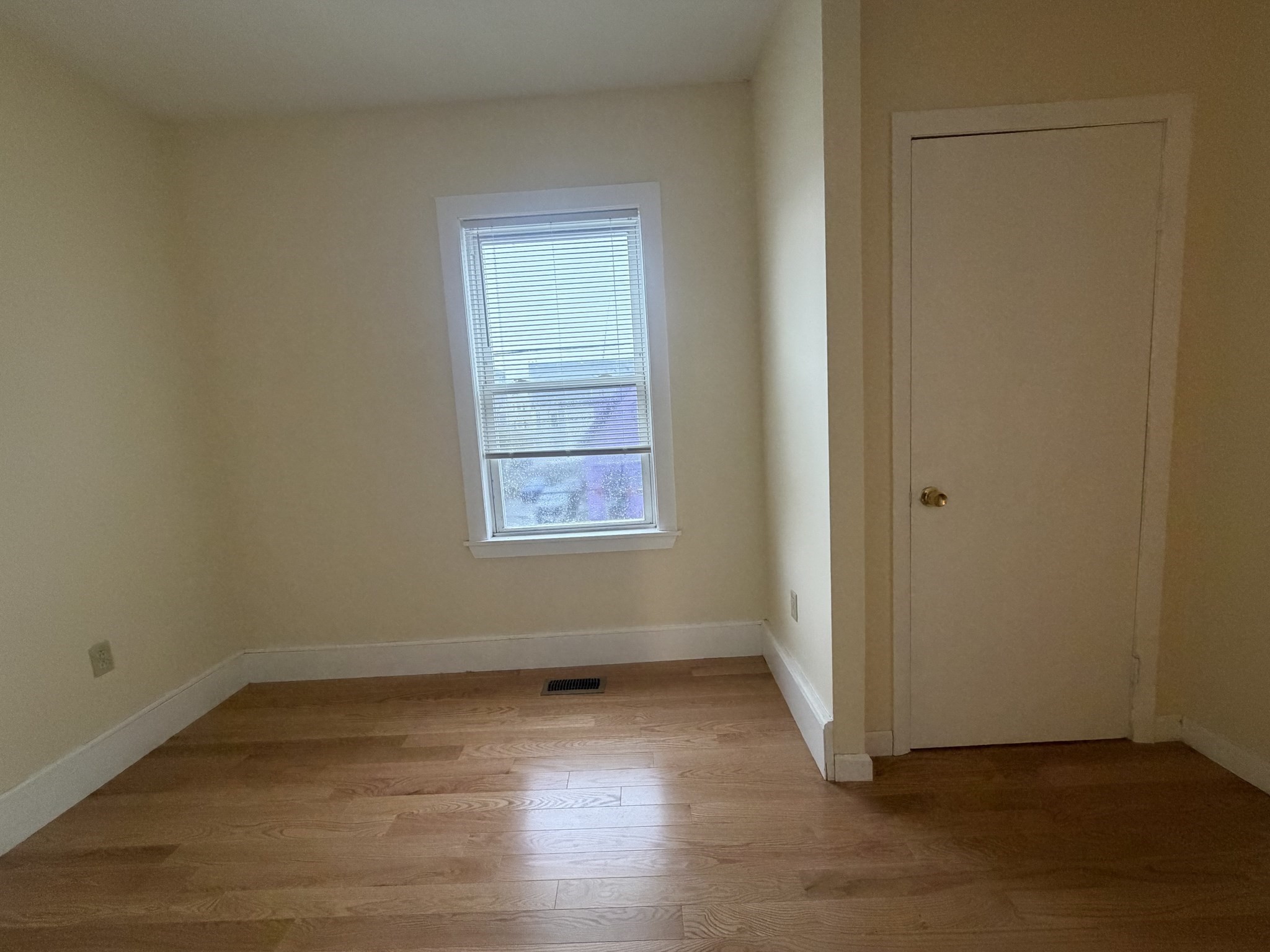 20 Lyman St # 2 Property Photo 6