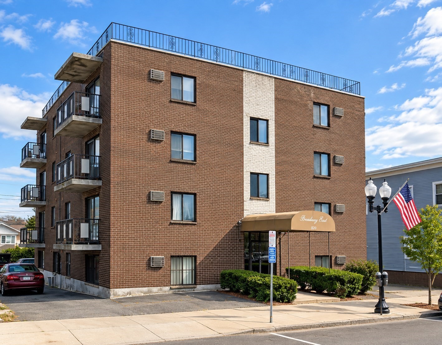 589 Broadway # 4 Property Photo 1