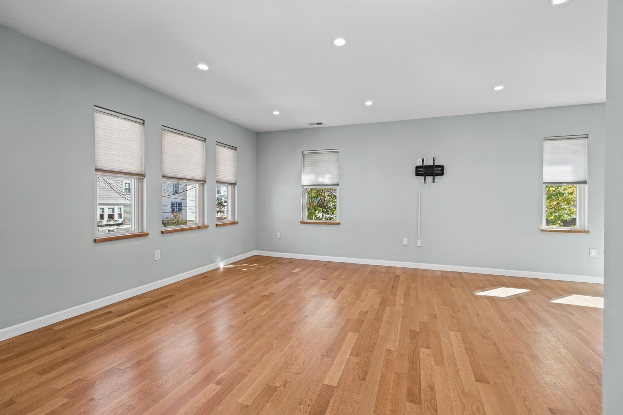 576 Lagrange St # 576 Property Photo 10