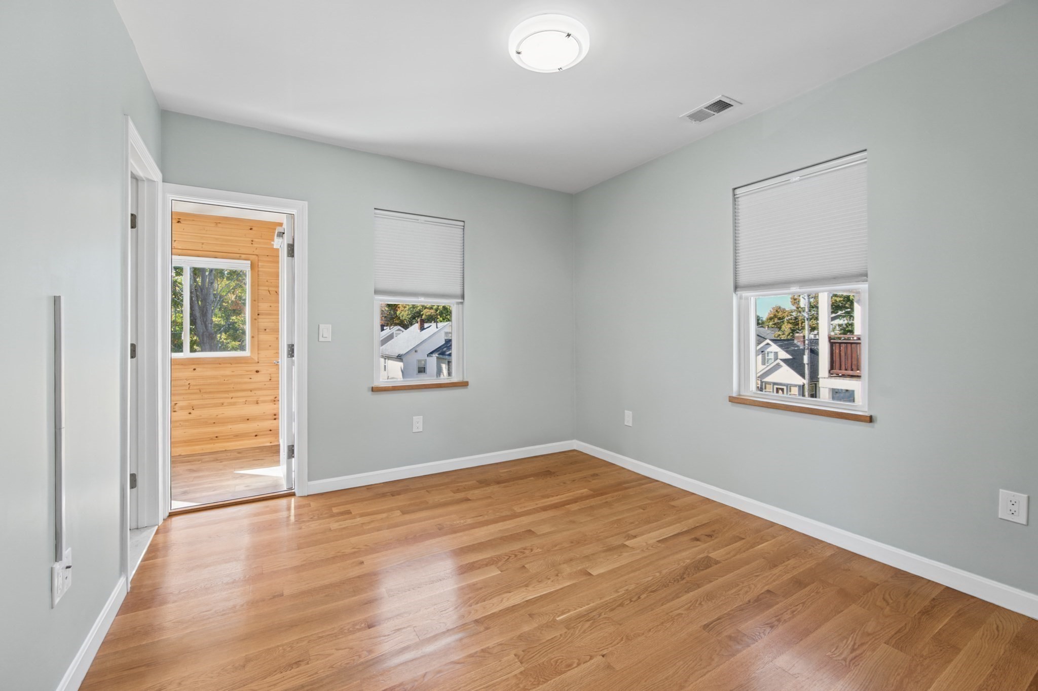576 Lagrange St # 576 Property Photo 15