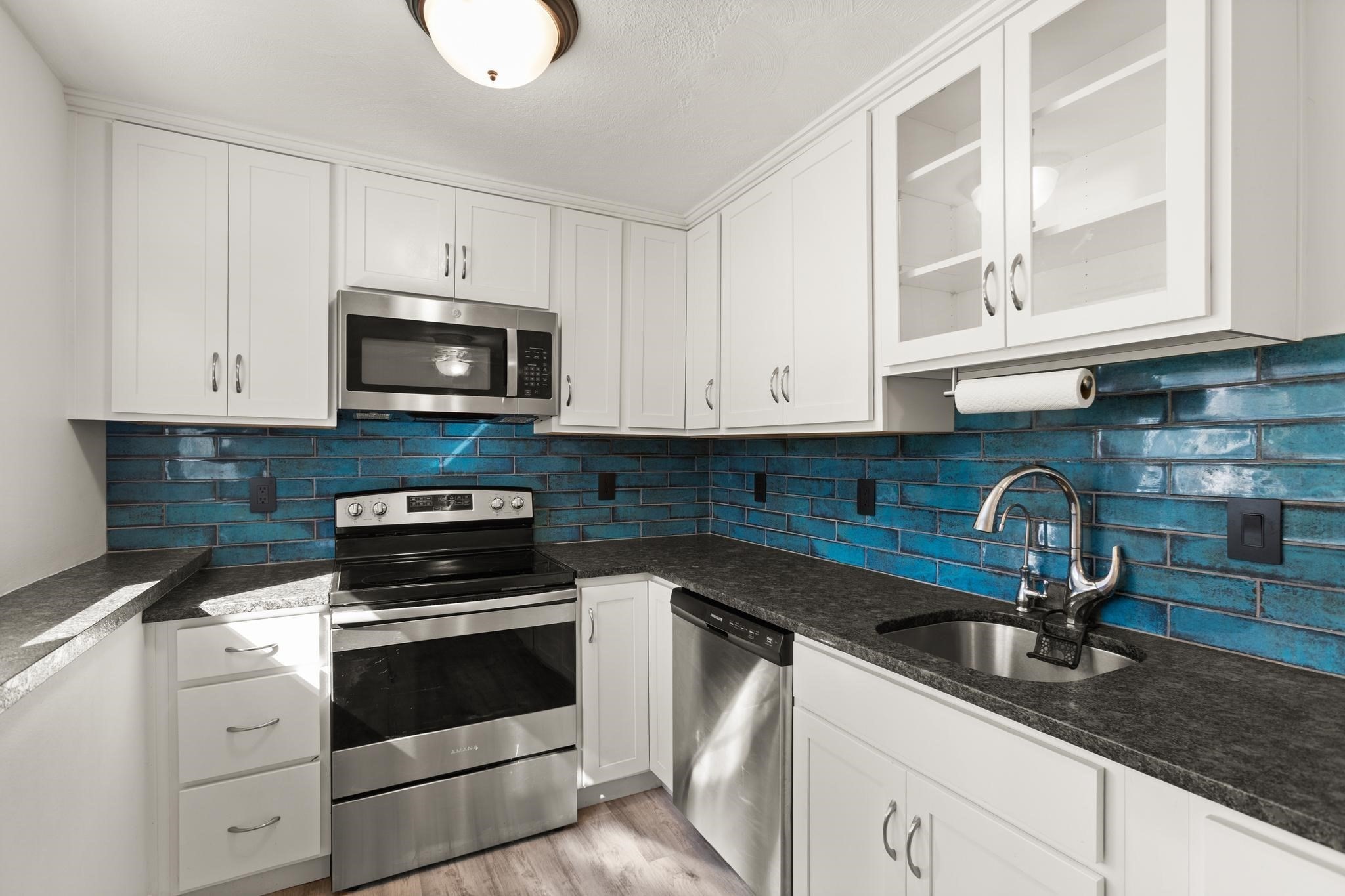 16 Appleton Park # C1 Property Photo 1