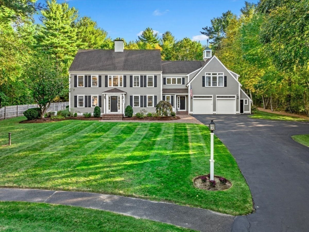 62 Metacomet Way Property Photo 2