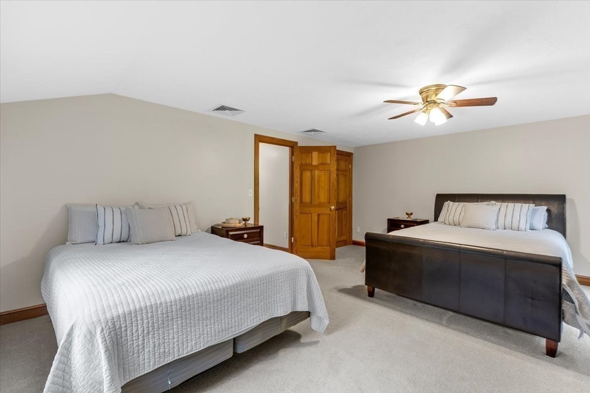 62 Metacomet Way Property Photo 28