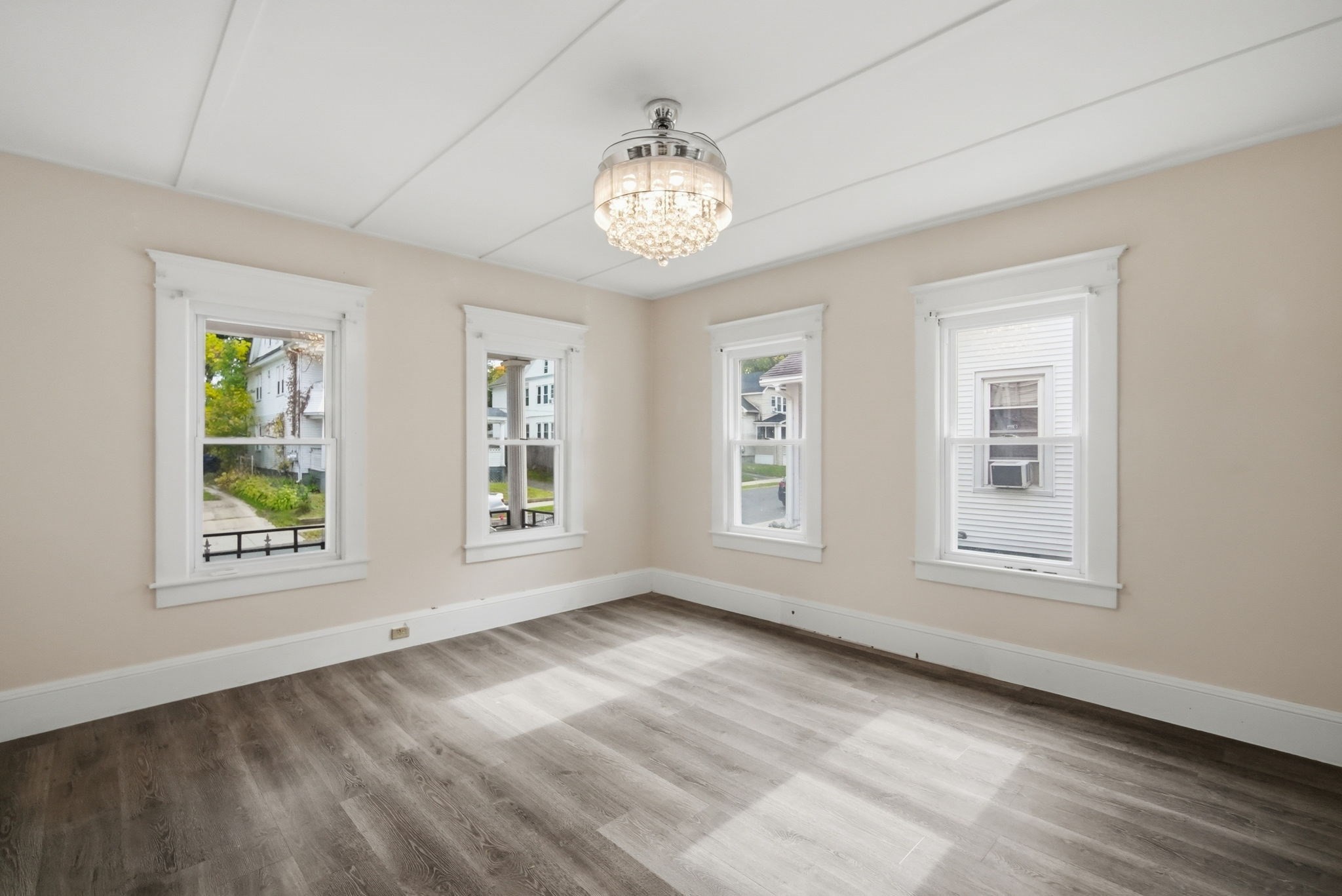 98 Bristol Street Property Photo 10