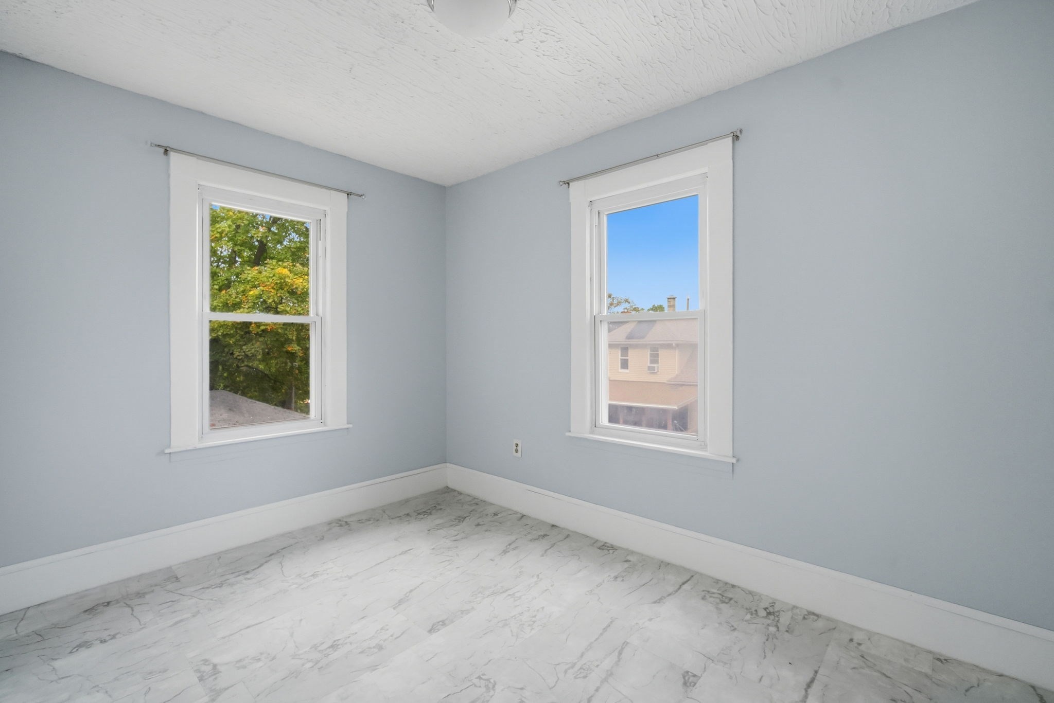 98 Bristol Street Property Photo 13