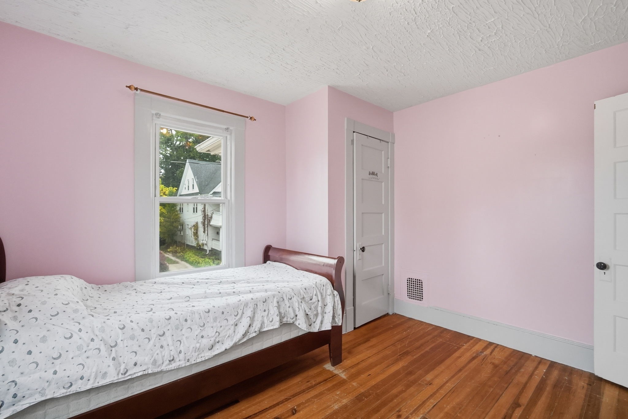 98 Bristol Street Property Photo 22
