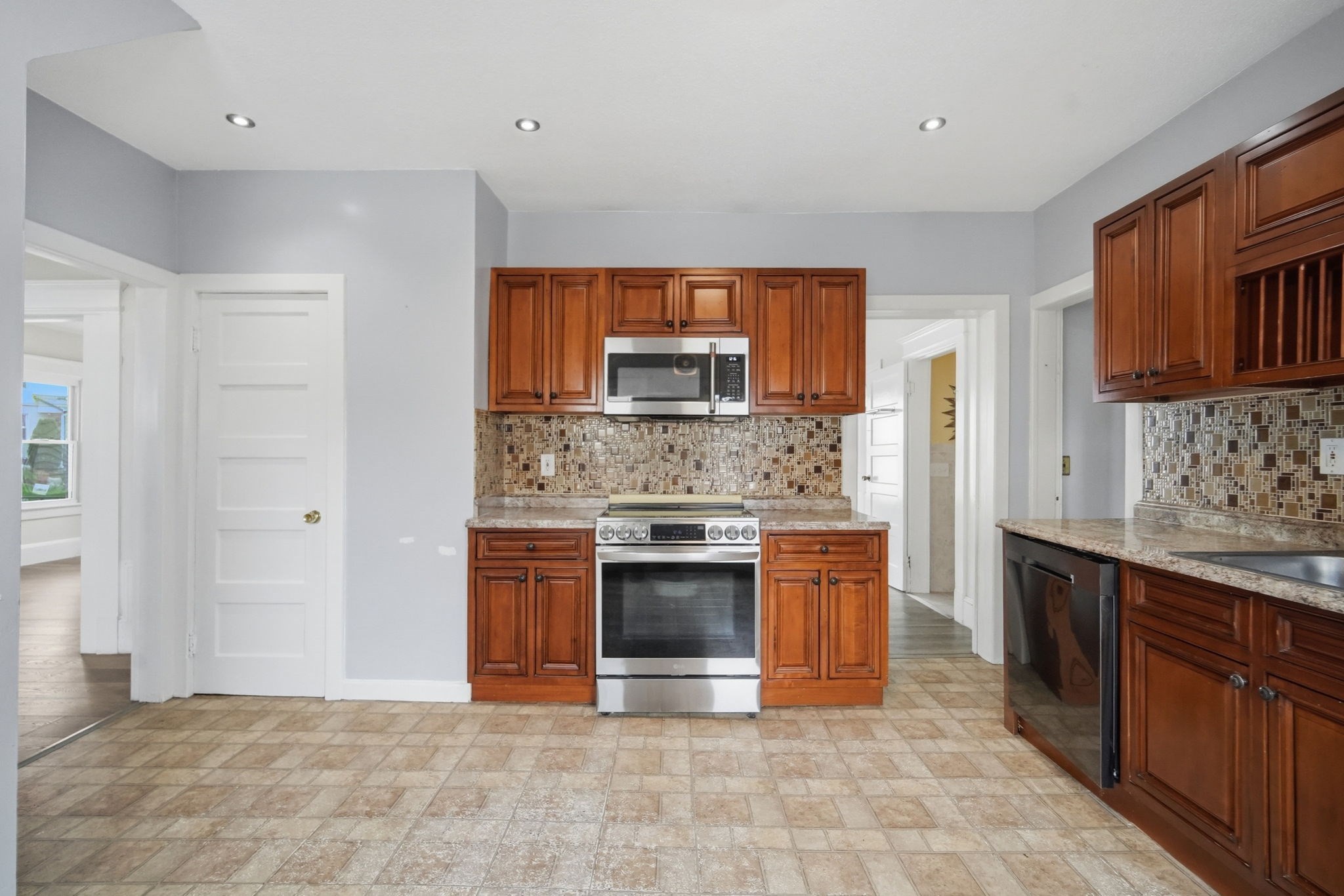 98 Bristol Street Property Photo 24