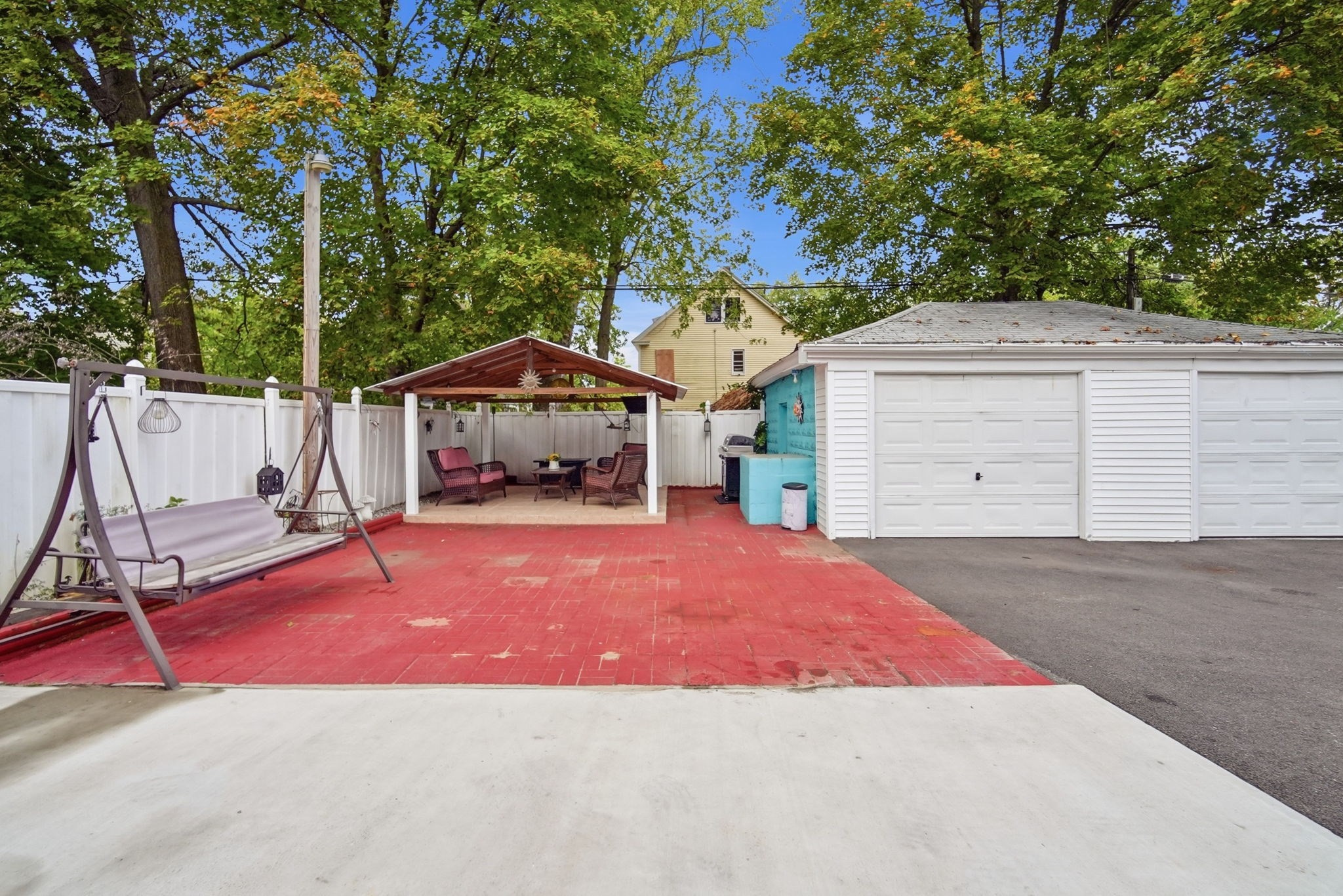 98 Bristol Street Property Photo 32