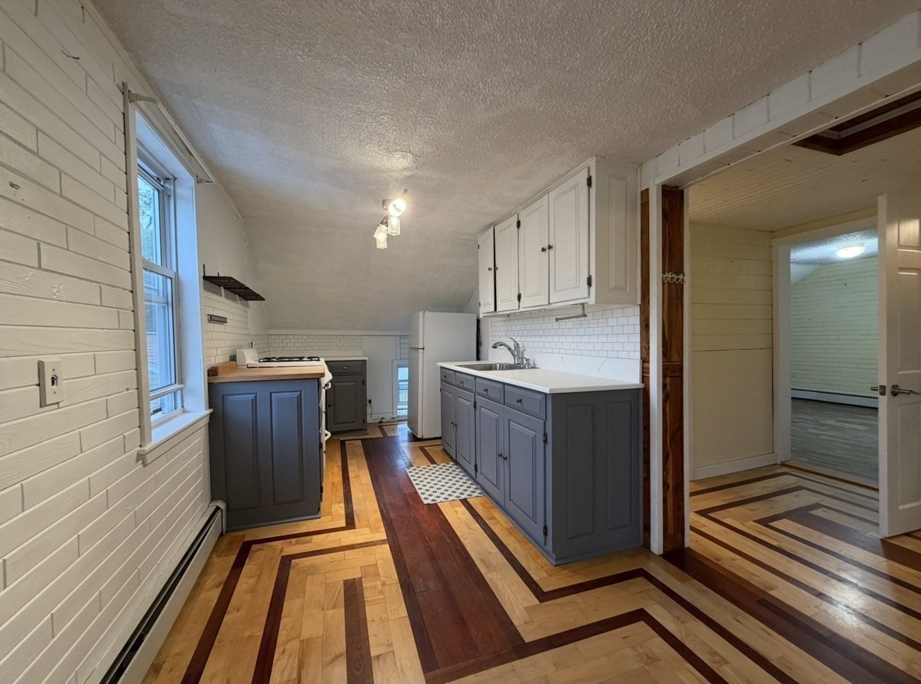 45 Thompson St # 2 Property Photo 7