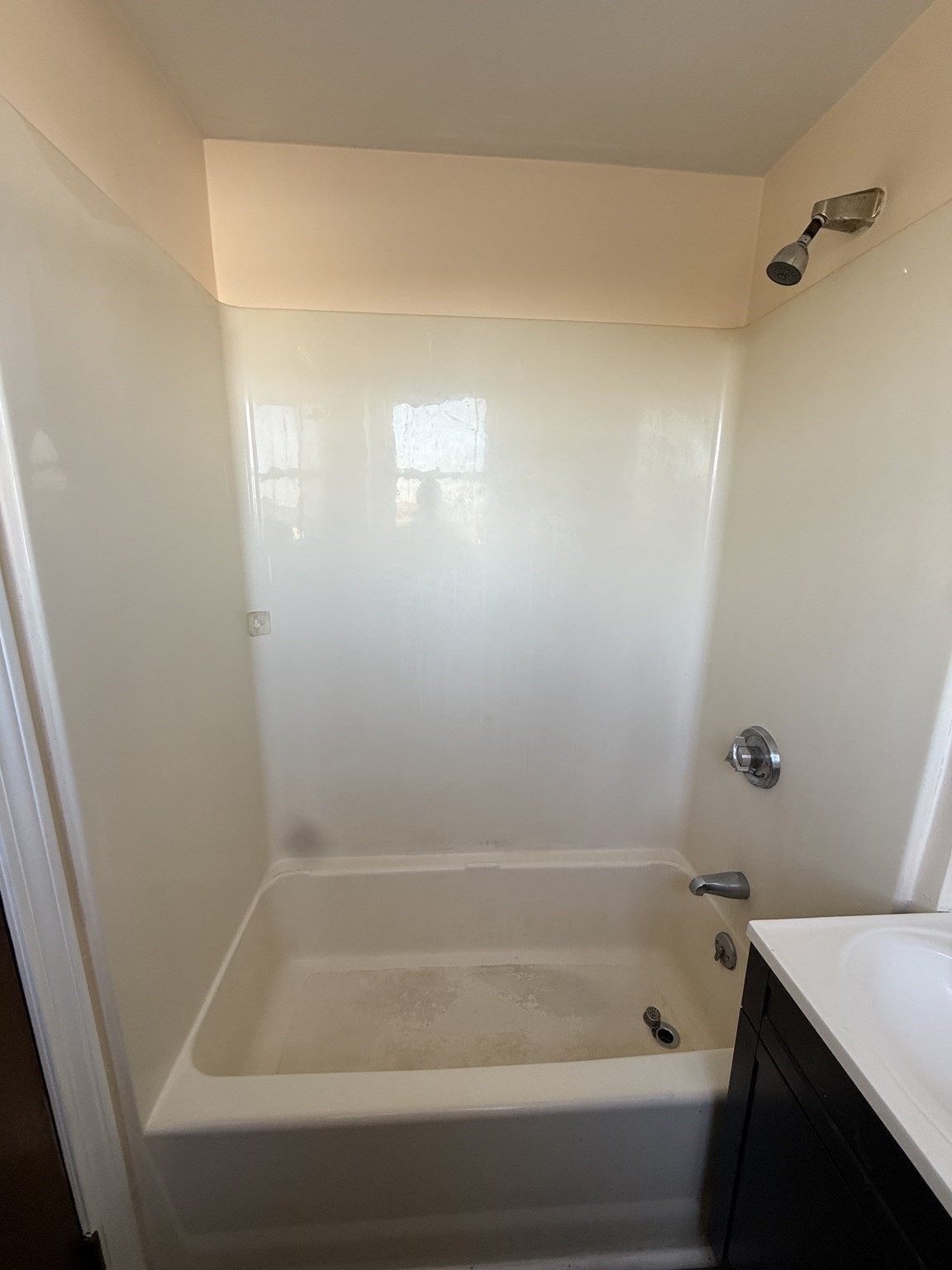 212-218 Lowell St # 3w Property Photo 8
