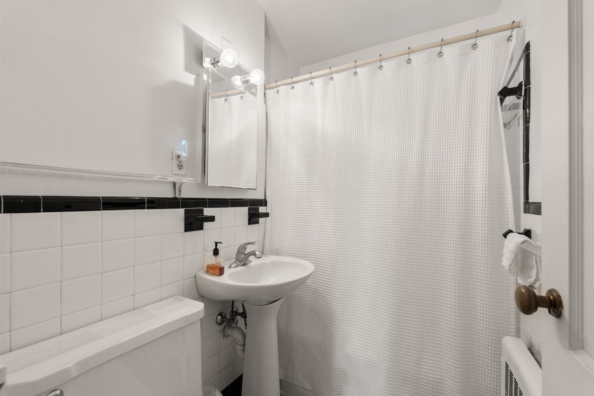 136 Beaconsfield Rd # 2 Property Photo 12