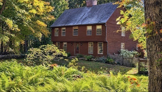 215 Southampton Rd Property Photo 2