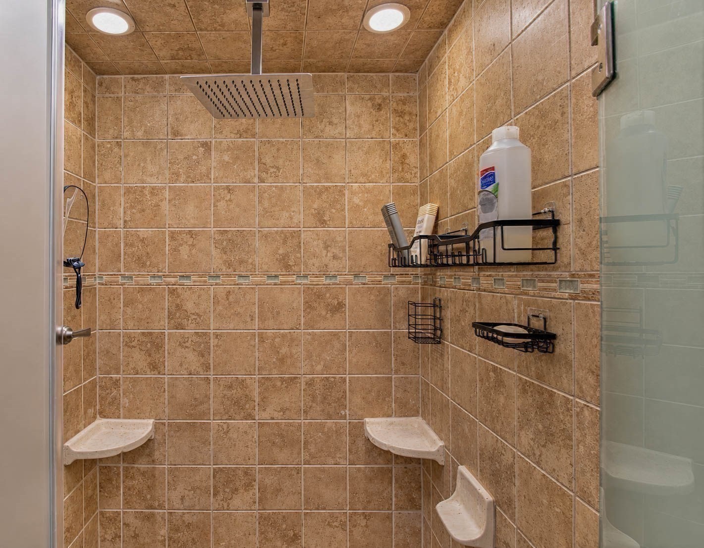 21 Custer St Property Photo 13