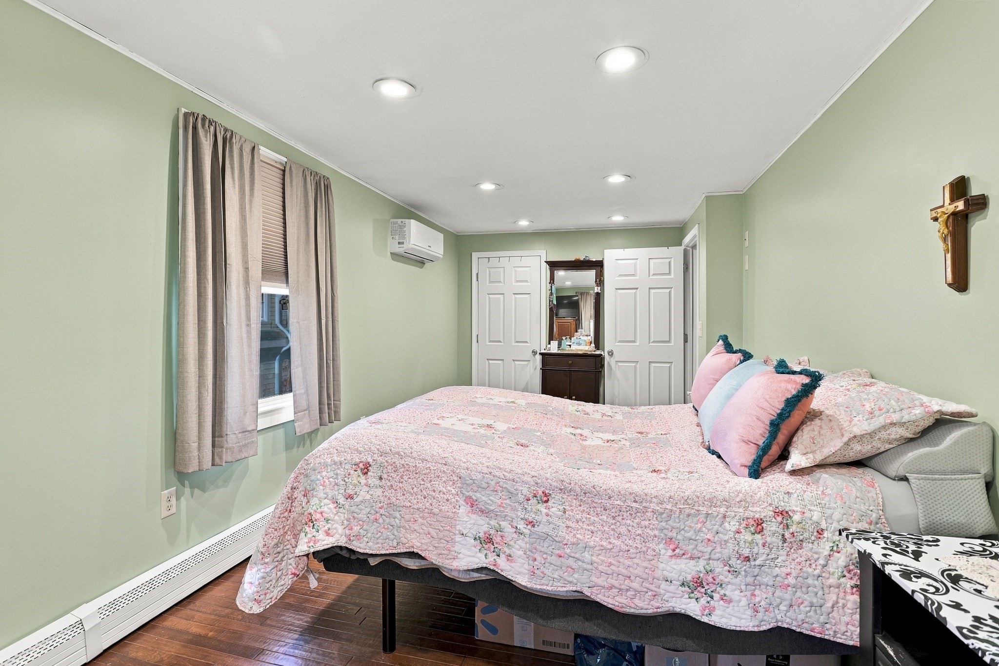 21 Custer St Property Photo 16