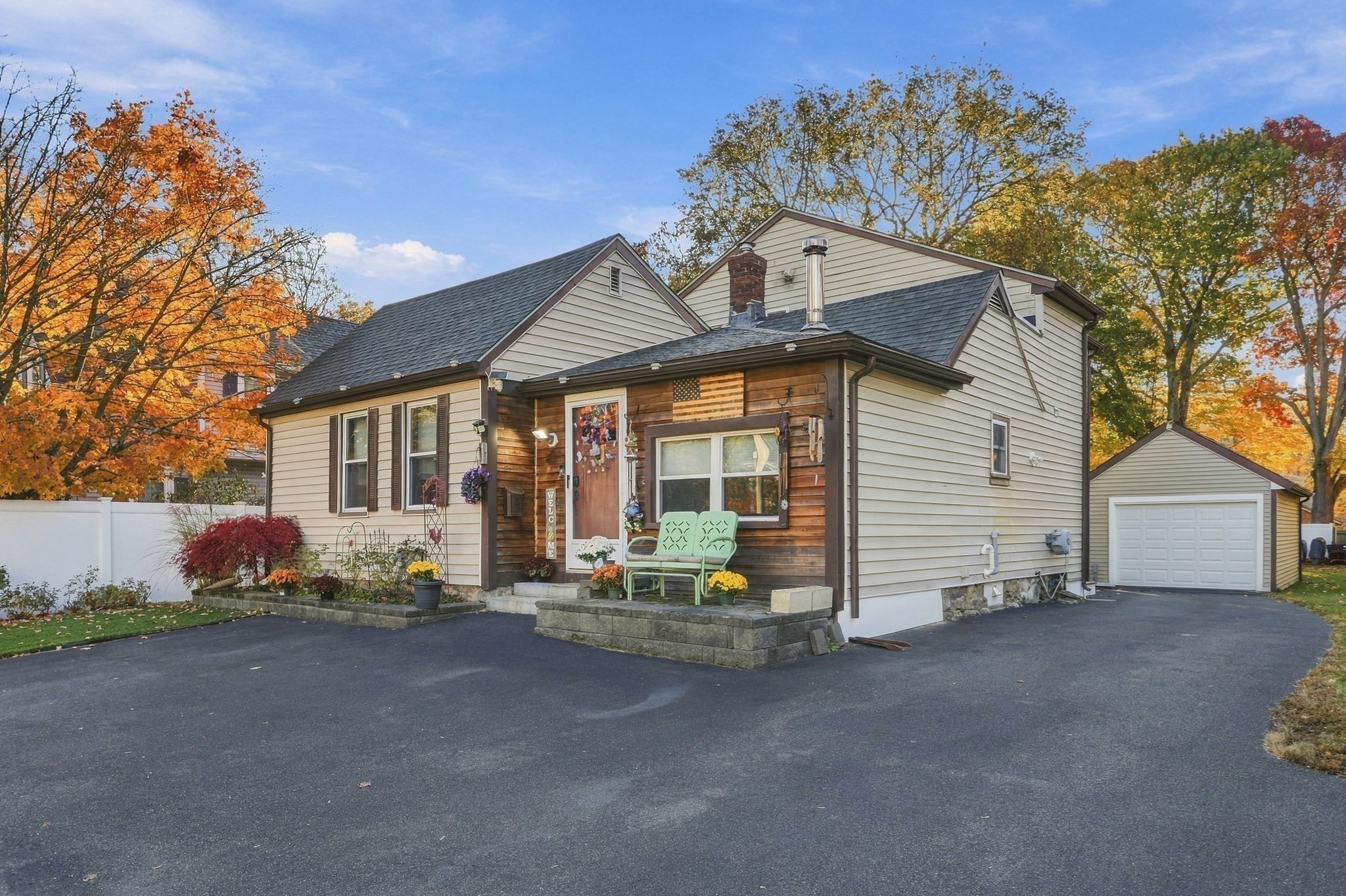 21 Custer St Property Photo 25