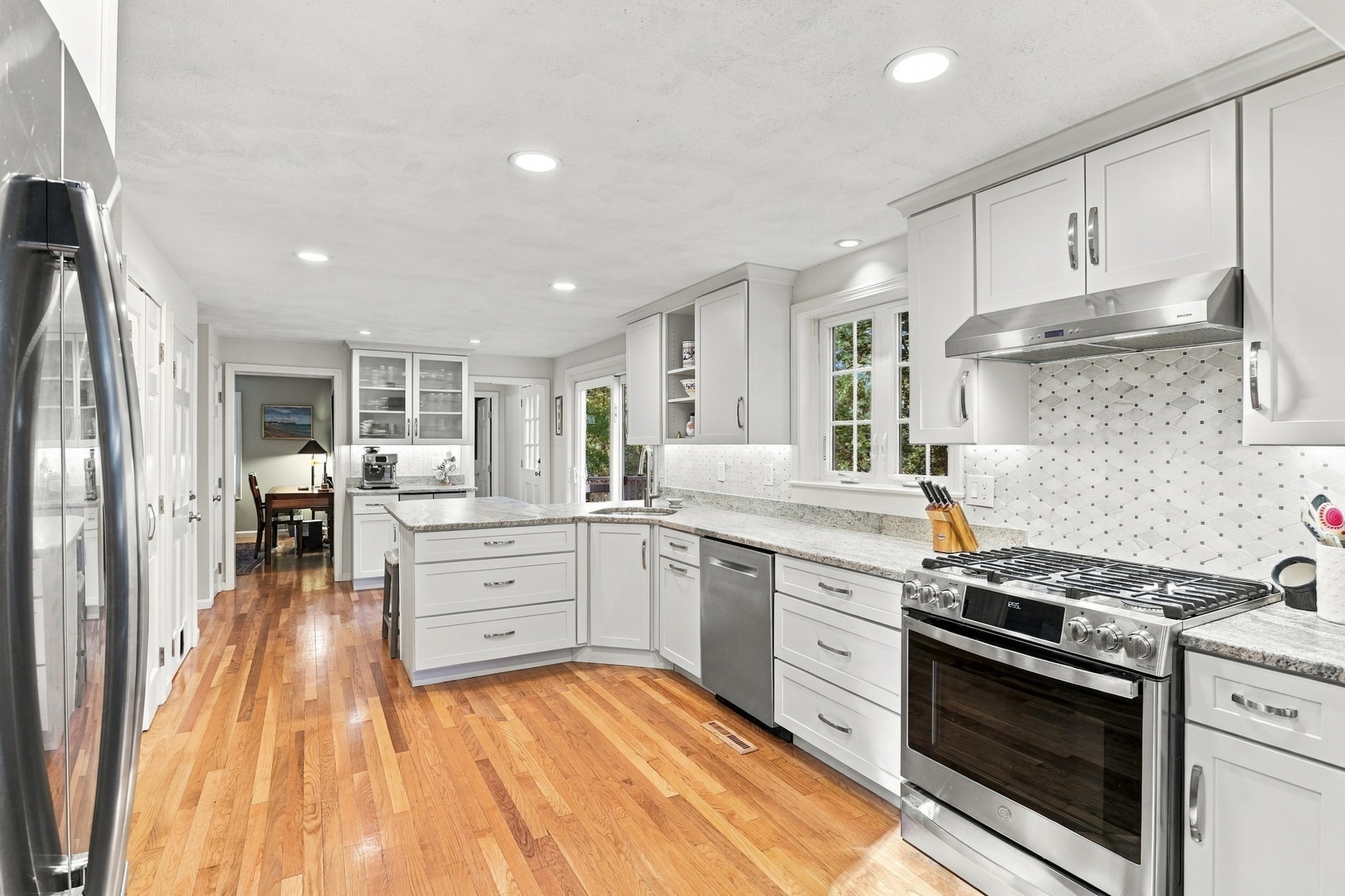 2 Canter Circle Property Photo 9
