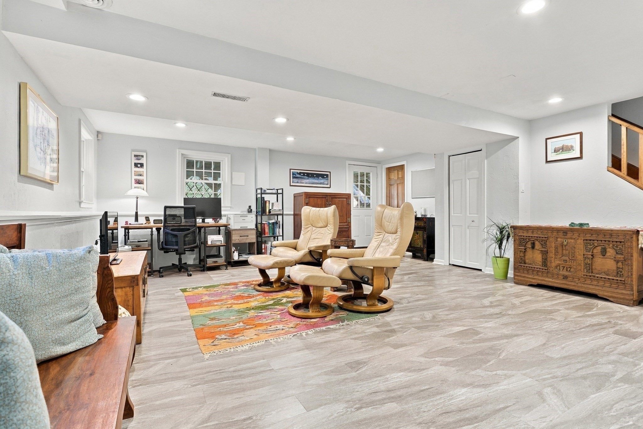 2 Canter Circle Property Photo 22
