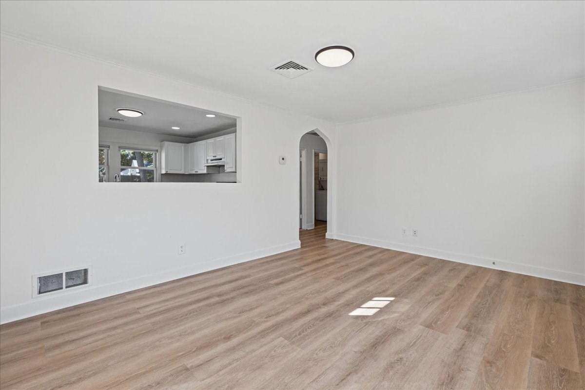 13 Oakdale Road Property Photo 6