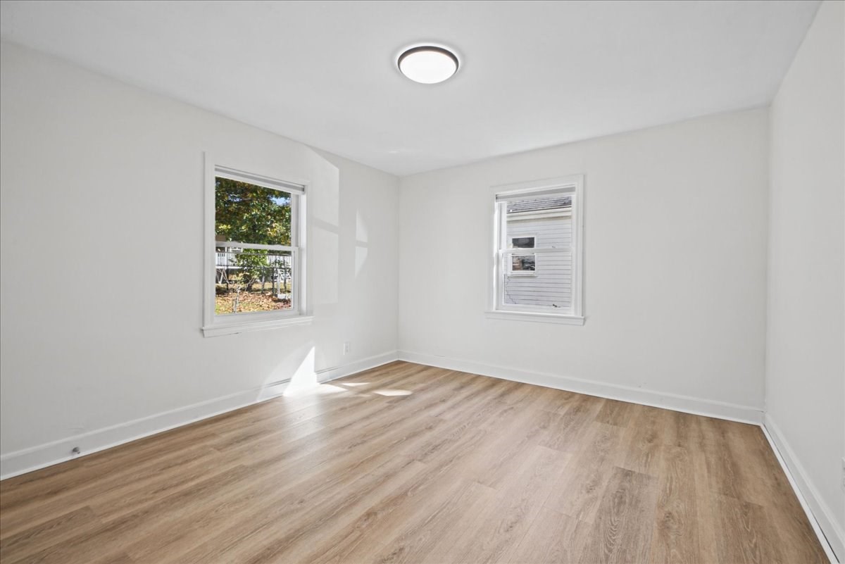 13 Oakdale Road Property Photo 17