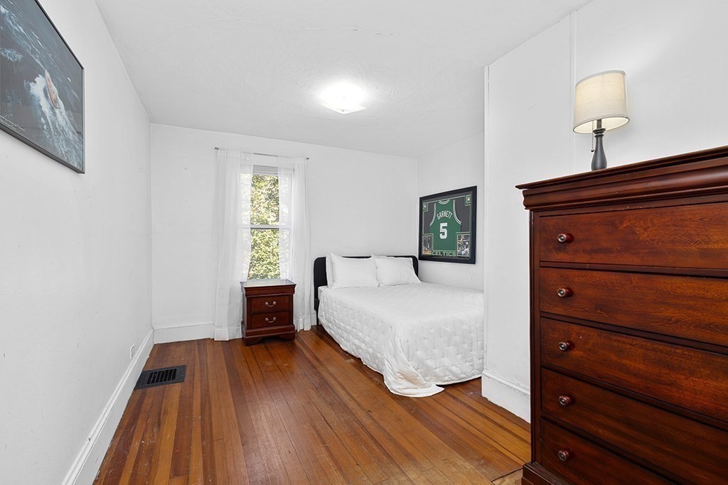 54 Riverside Place Property Photo 18