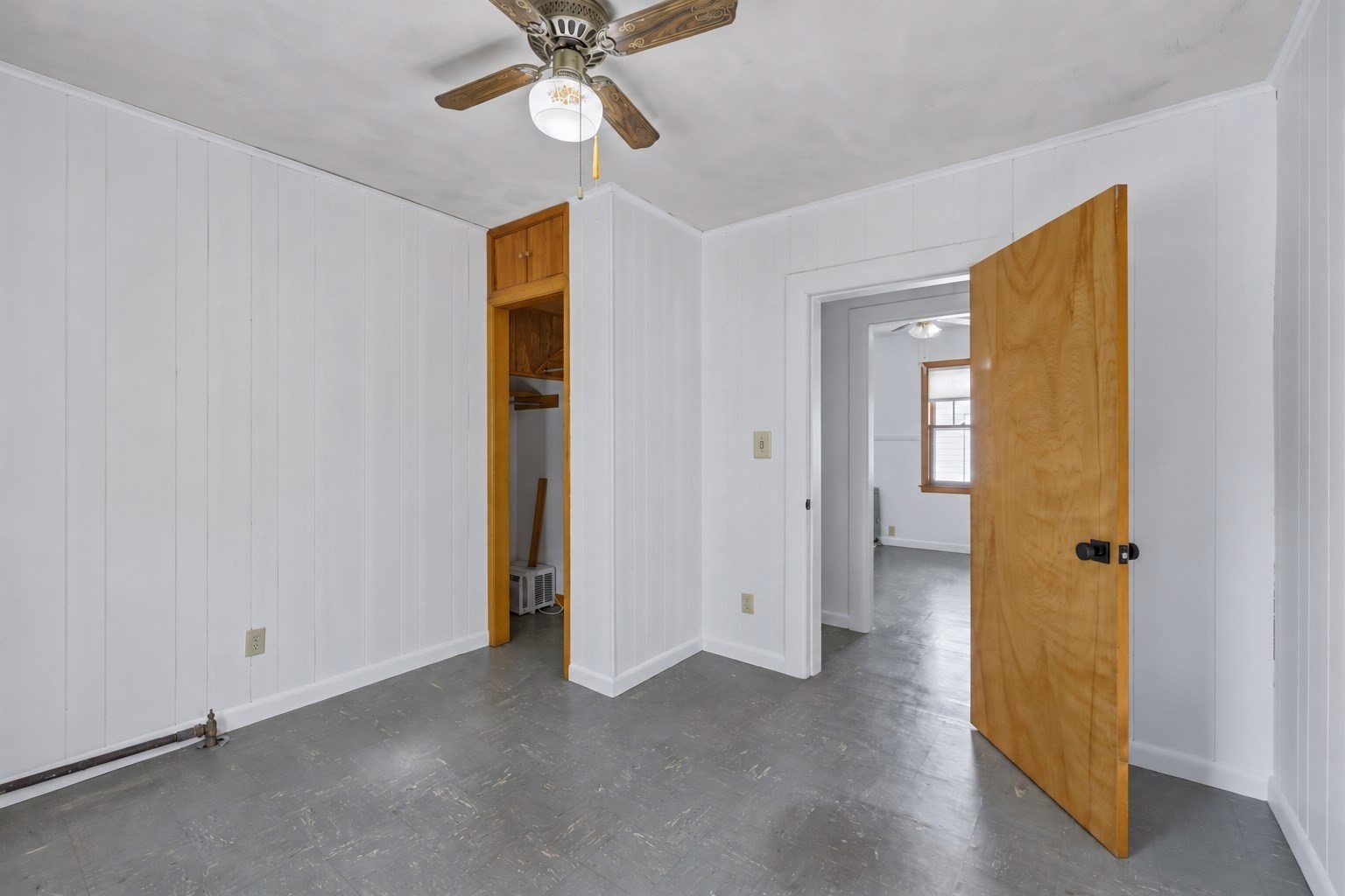 196 Sargeant St Property Photo 23