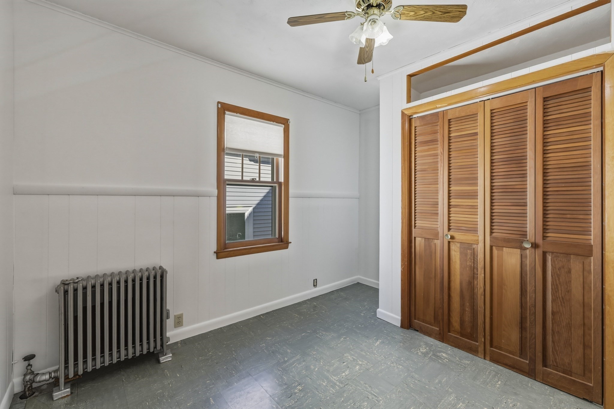 196 Sargeant St Property Photo 25