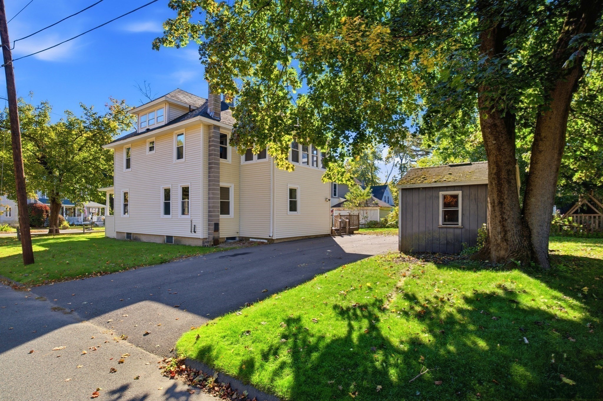 25 Park Ave Property Photo 6