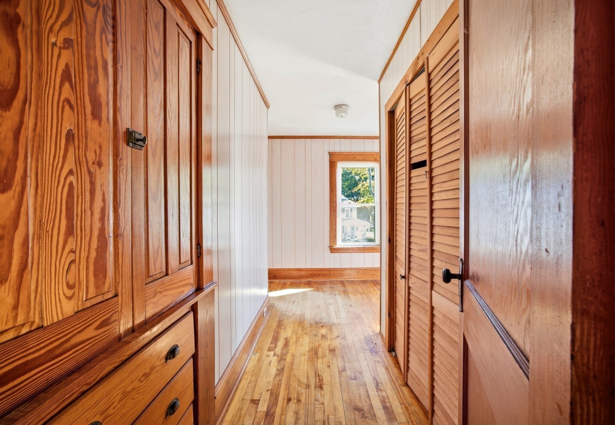 25 Park Ave Property Photo 33