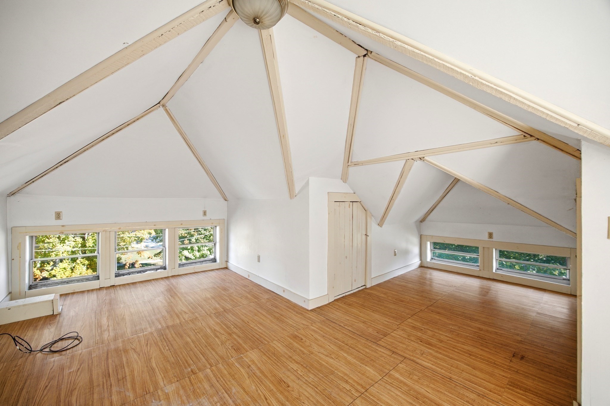 25 Park Ave Property Photo 36