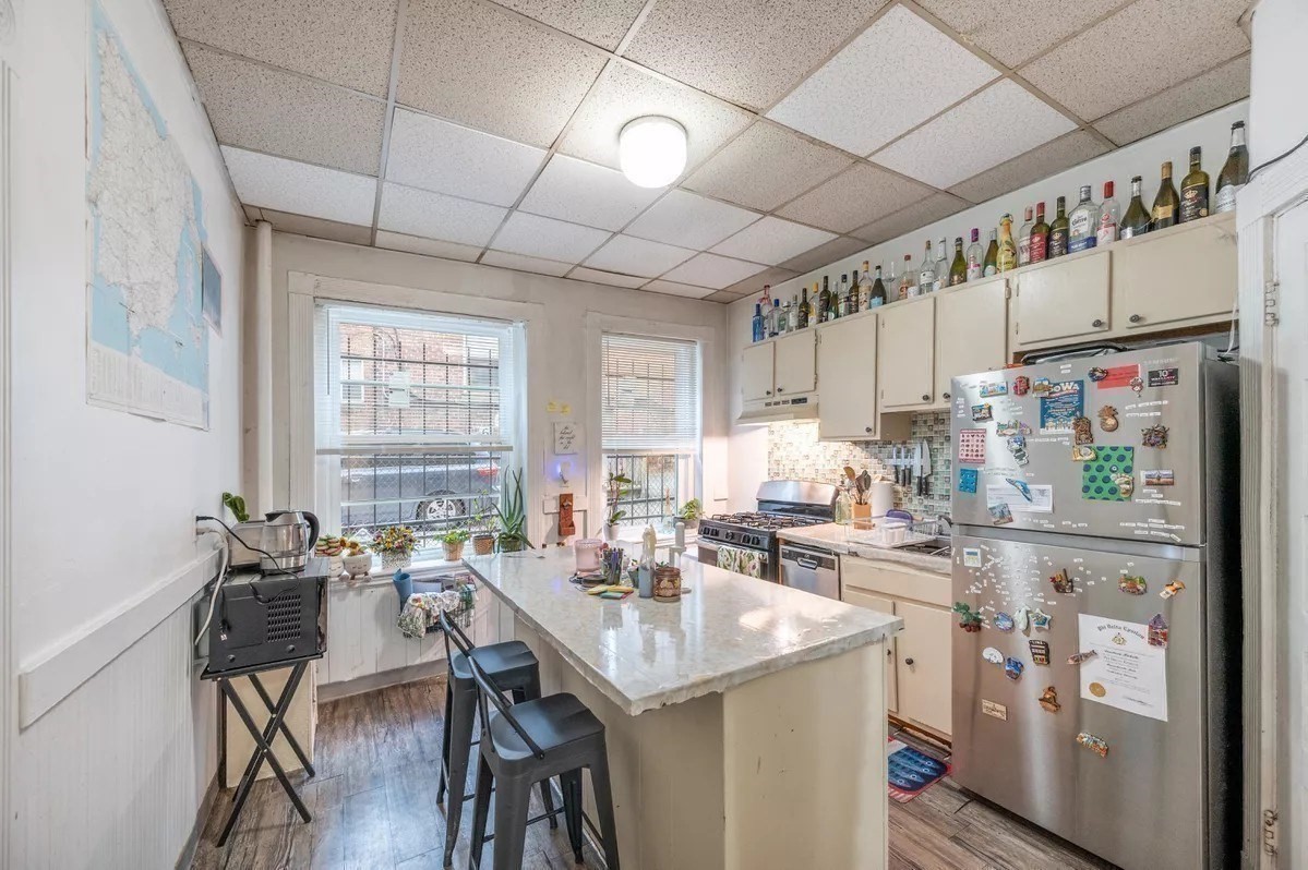 382 Riverway # 2 Property Photo 12