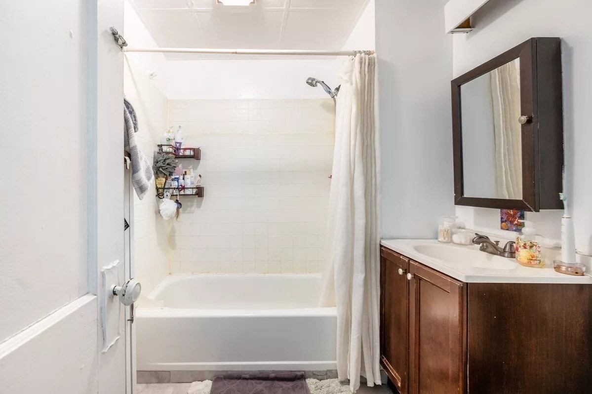 382 Riverway # 2 Property Photo 16