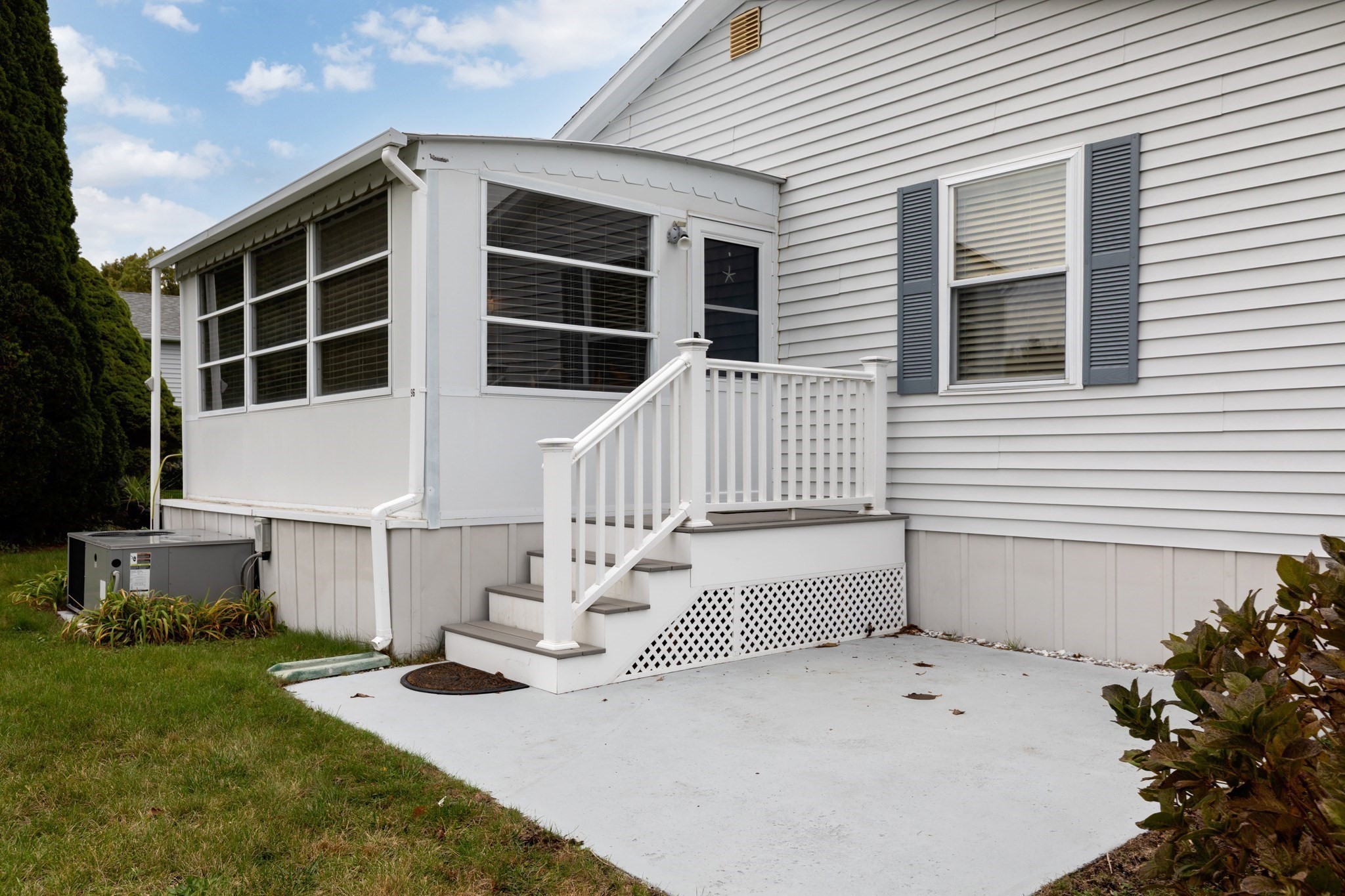96 Pinehurst Dr Property Photo 4