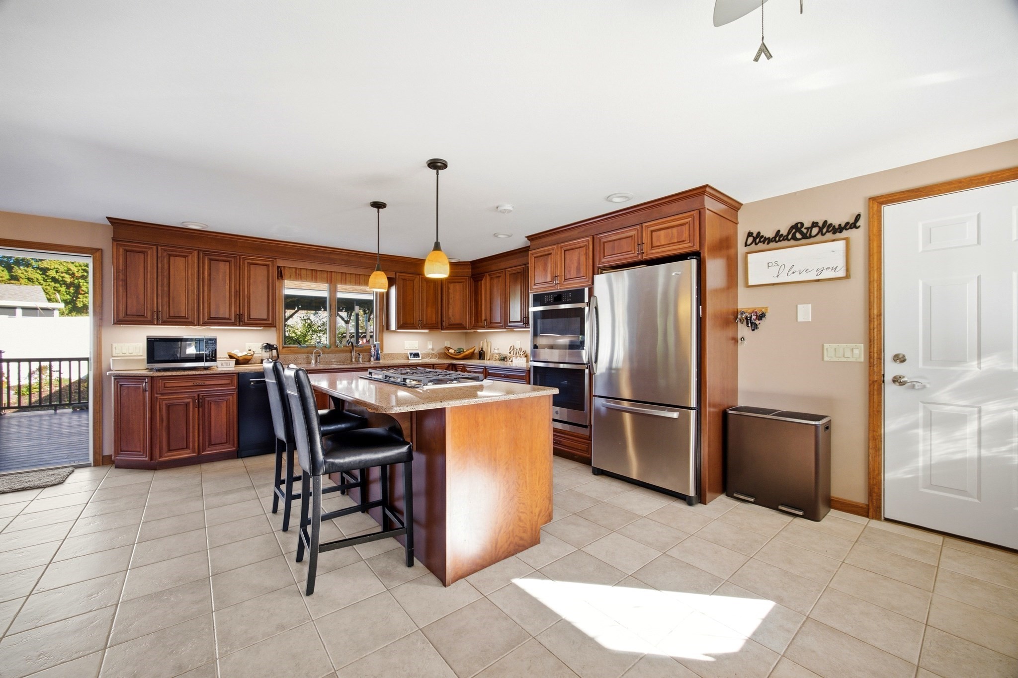37 Upland Rd Property Photo 10