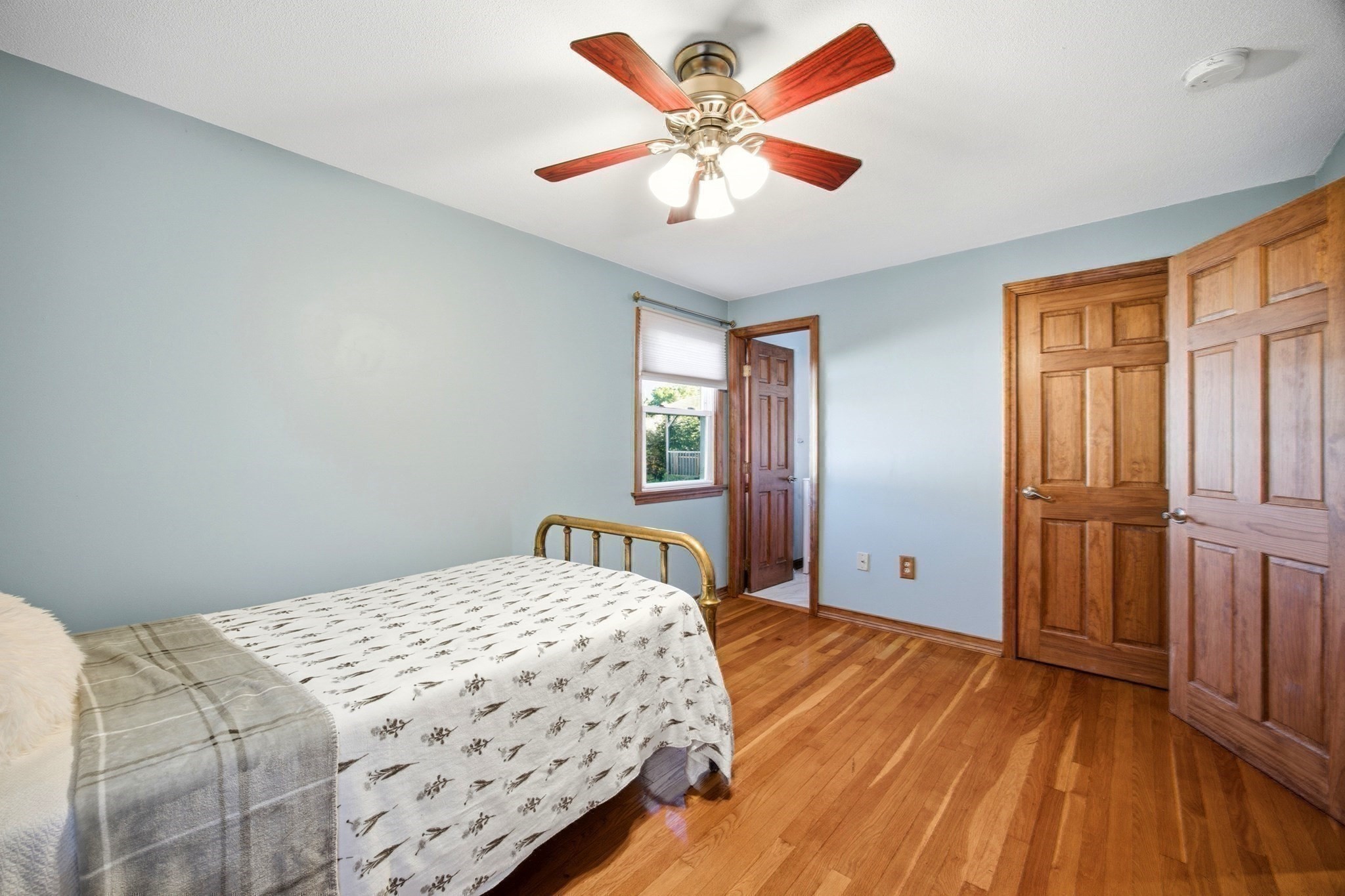 37 Upland Rd Property Photo 16