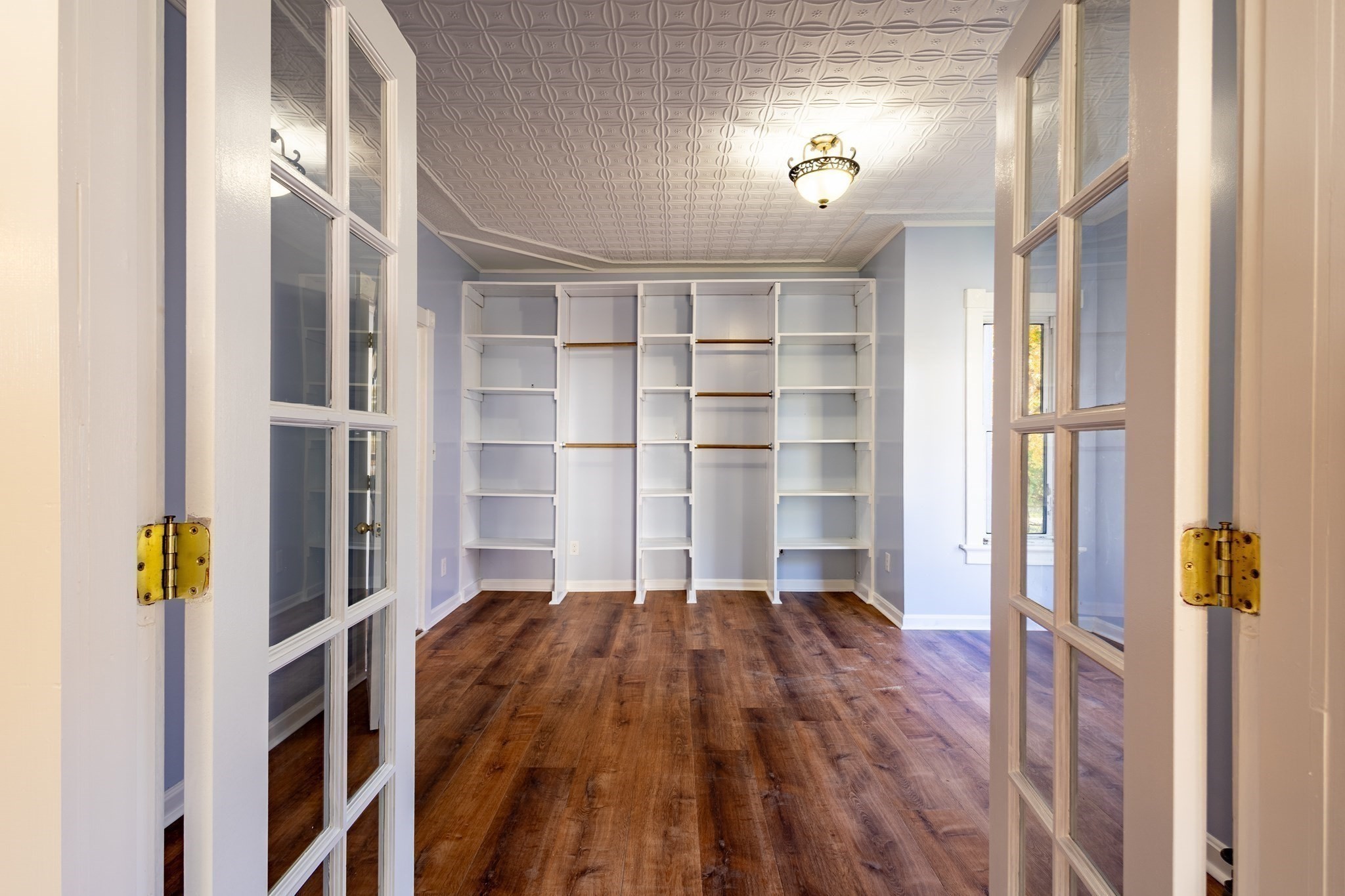 50 E Myrtle St Property Photo 12