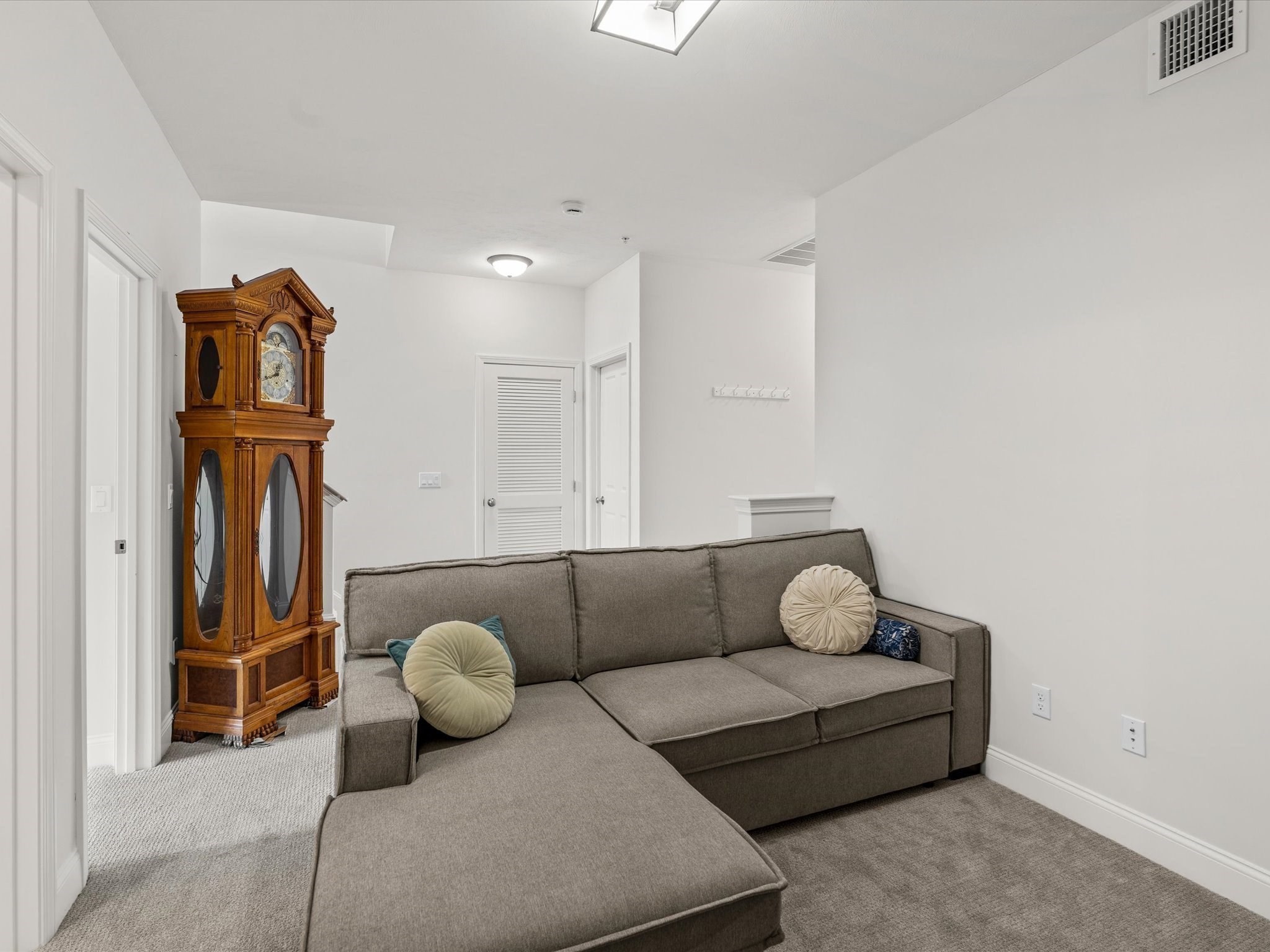 7 Meadowbrook Dr Property Photo 18