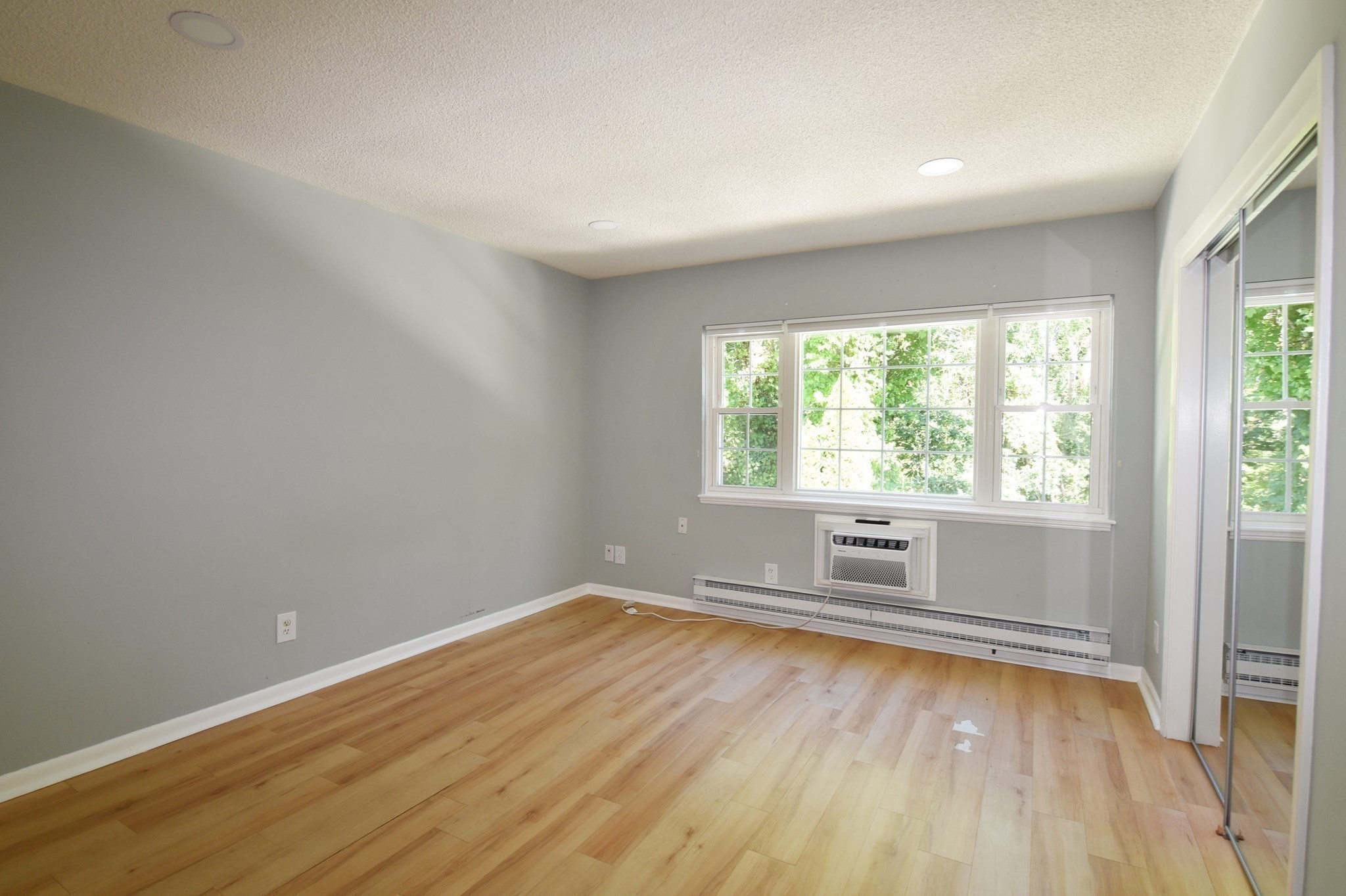 41 Foundry St # 3 Property Photo 6