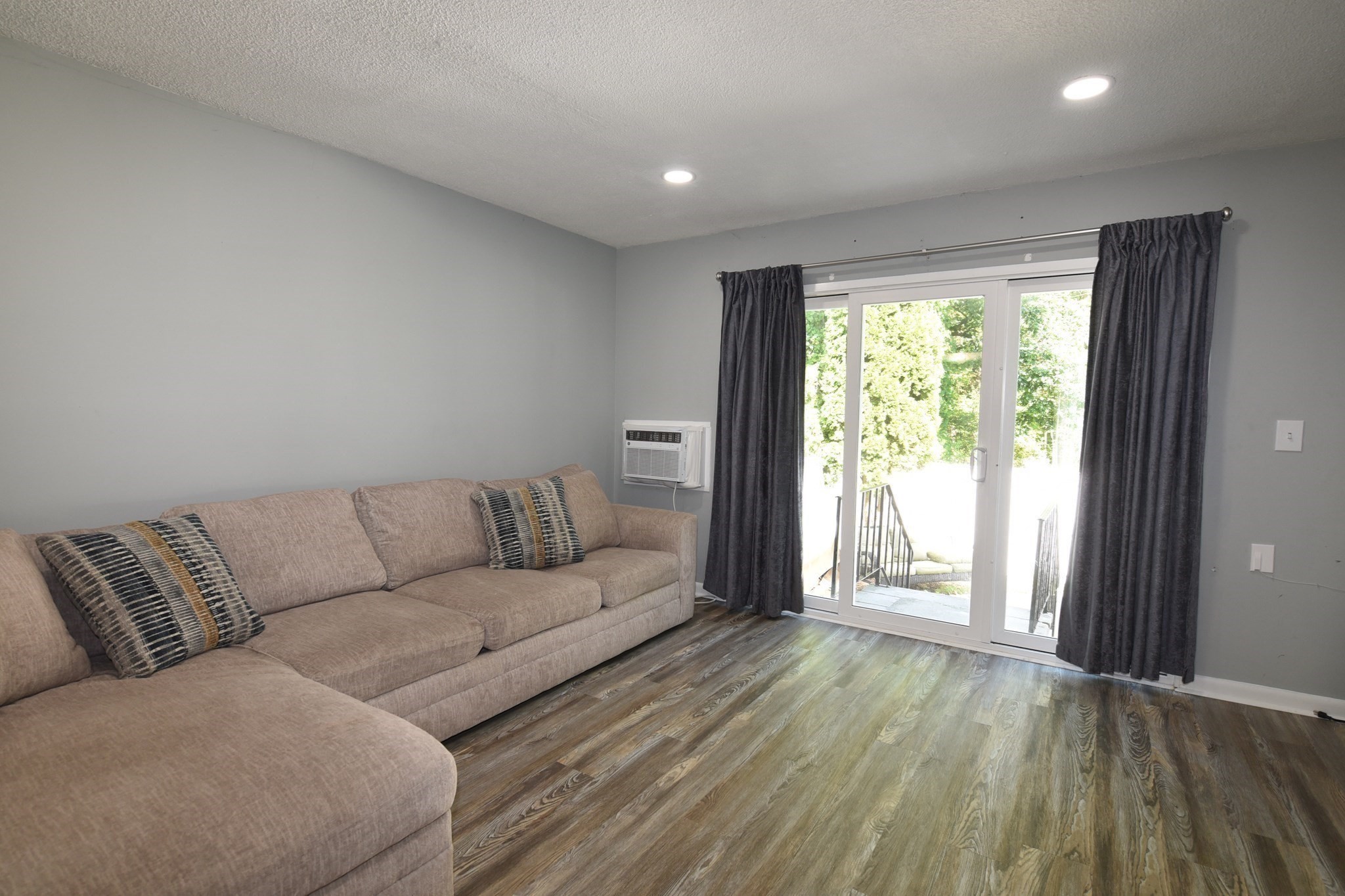 41 Foundry St # 3 Property Photo 12