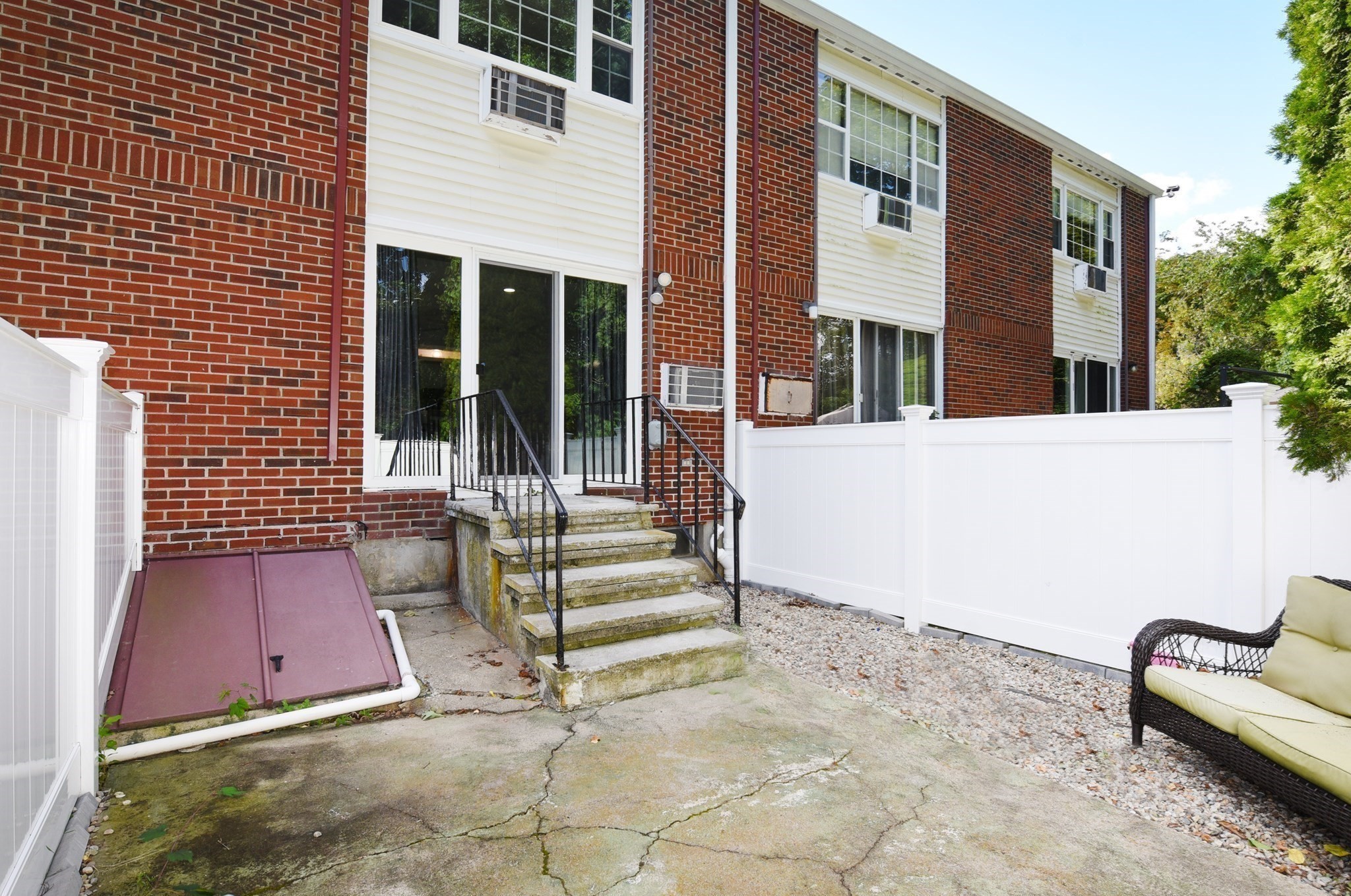 41 Foundry St # 3 Property Photo 24