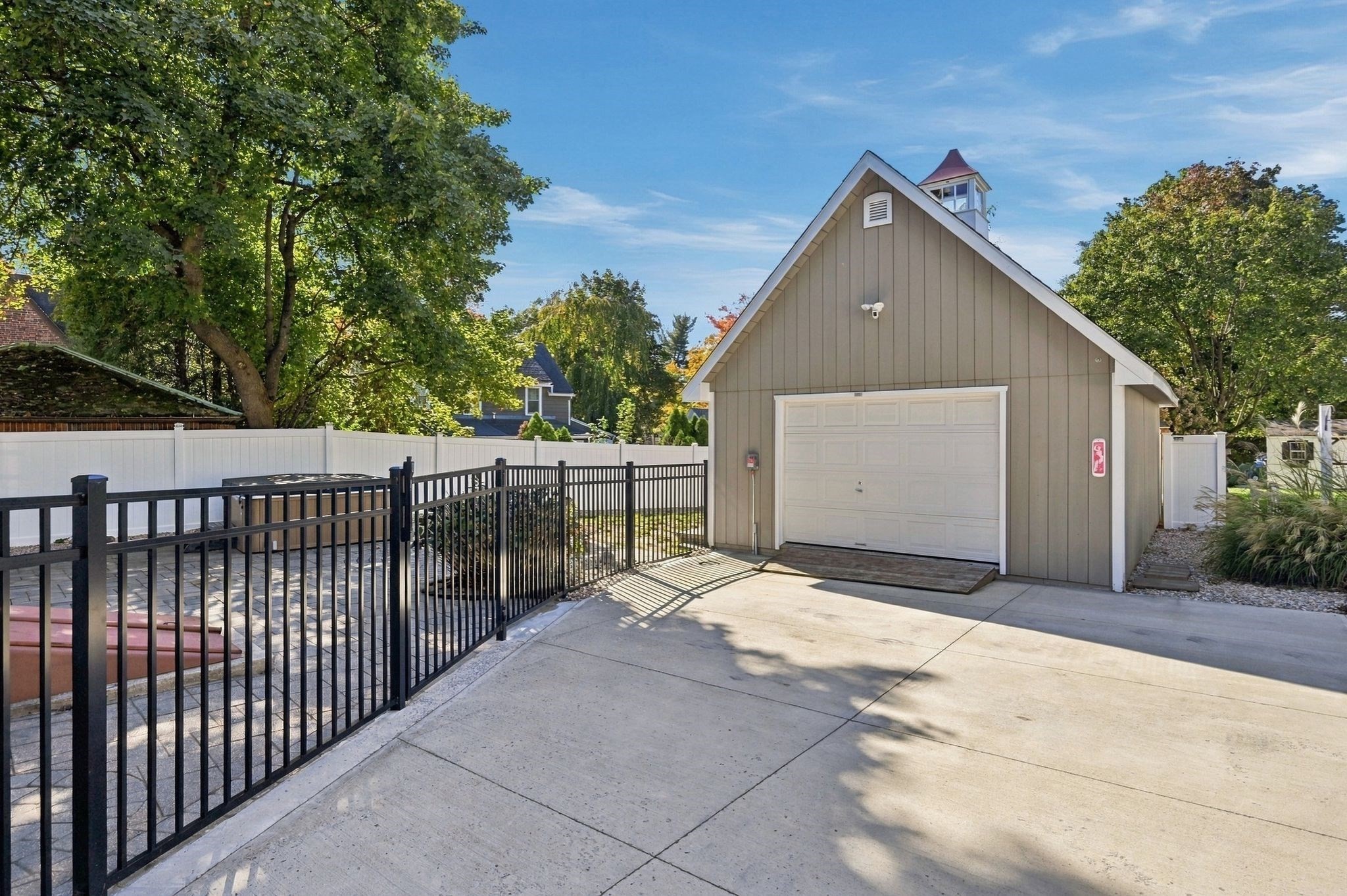 14 Windsor Place Property Photo 6