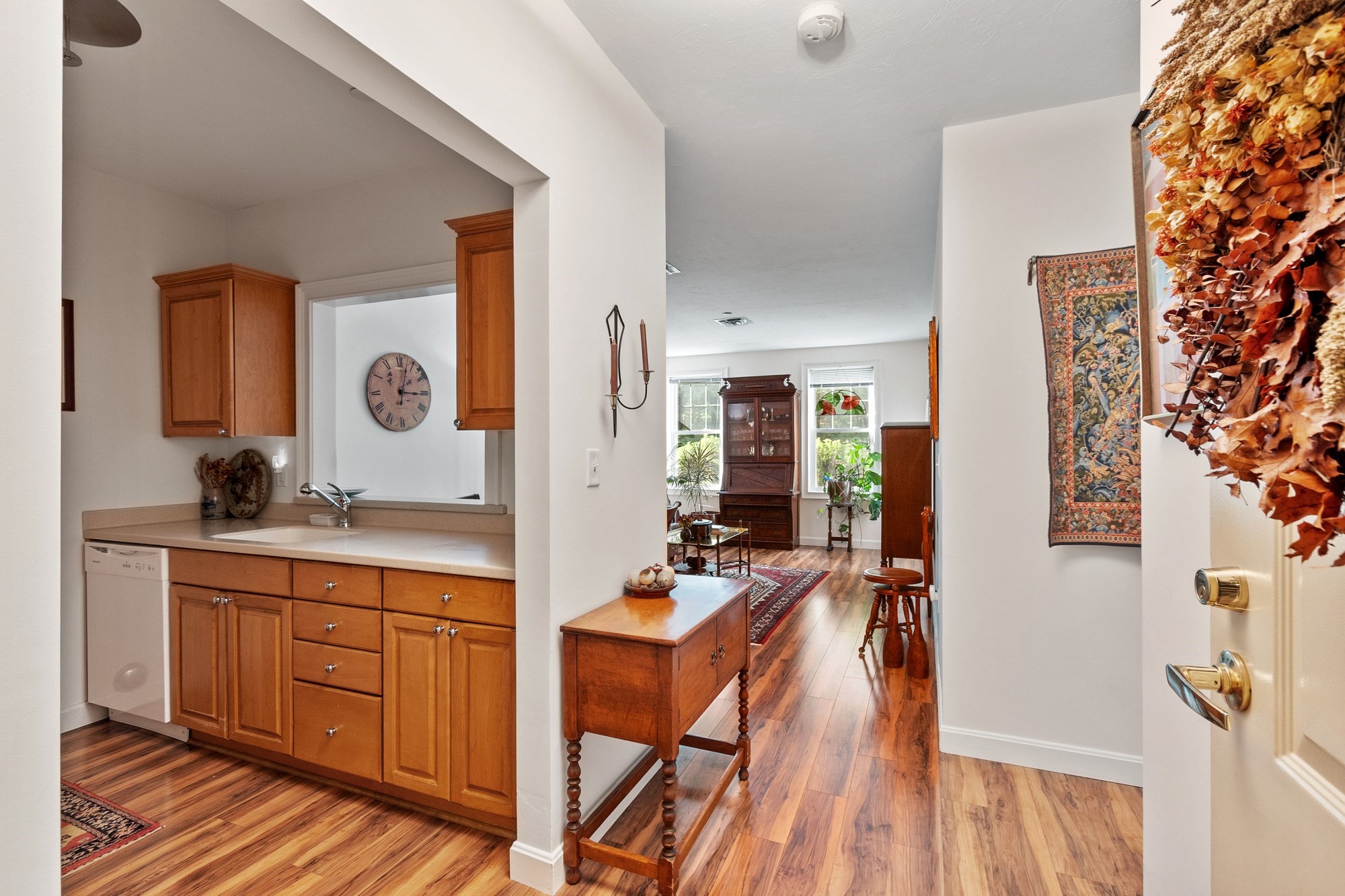 27 Hartland Way # 106 Property Photo 3